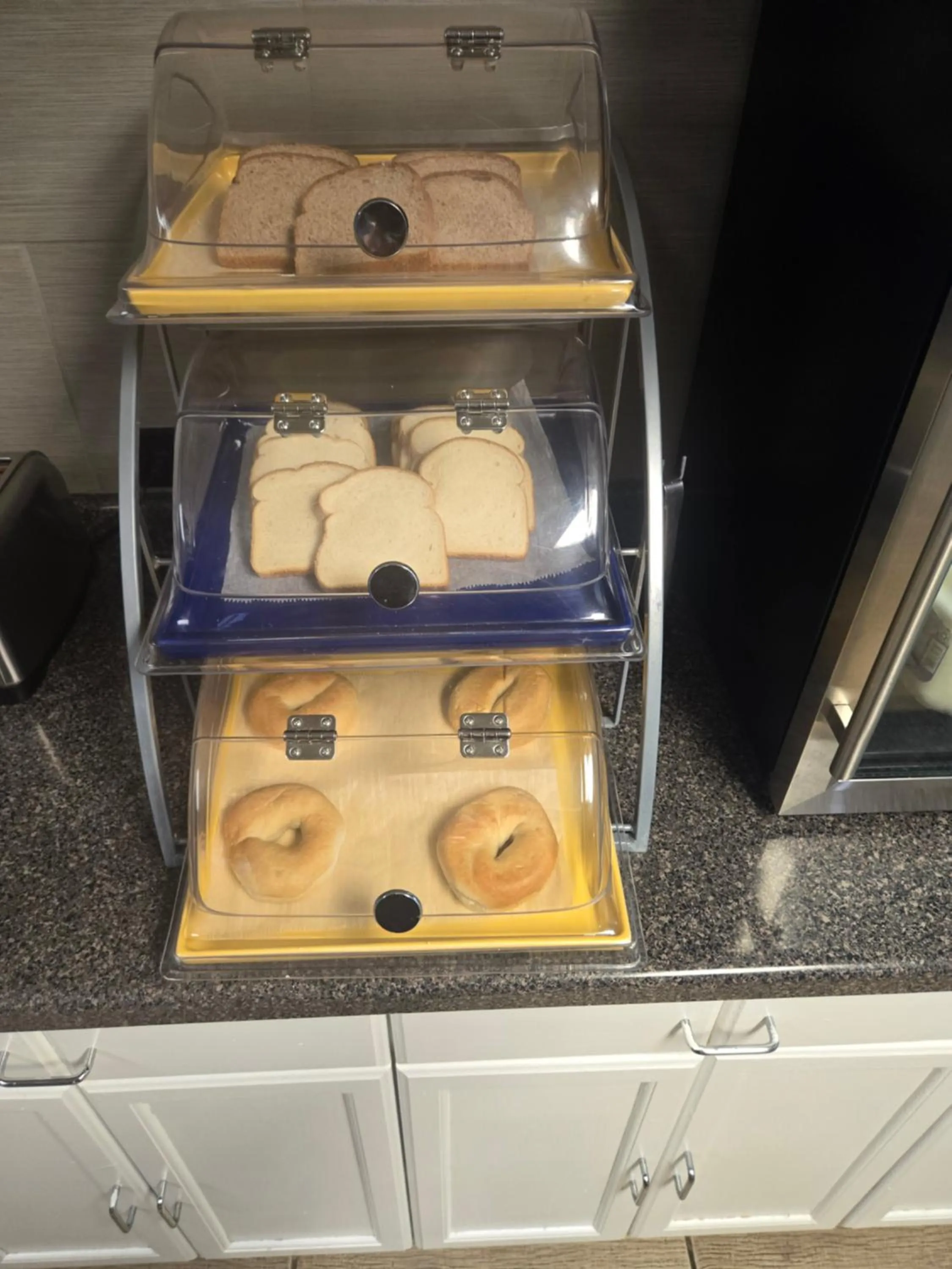 Days Inn by Wyndham Portage Cascade Mountain area