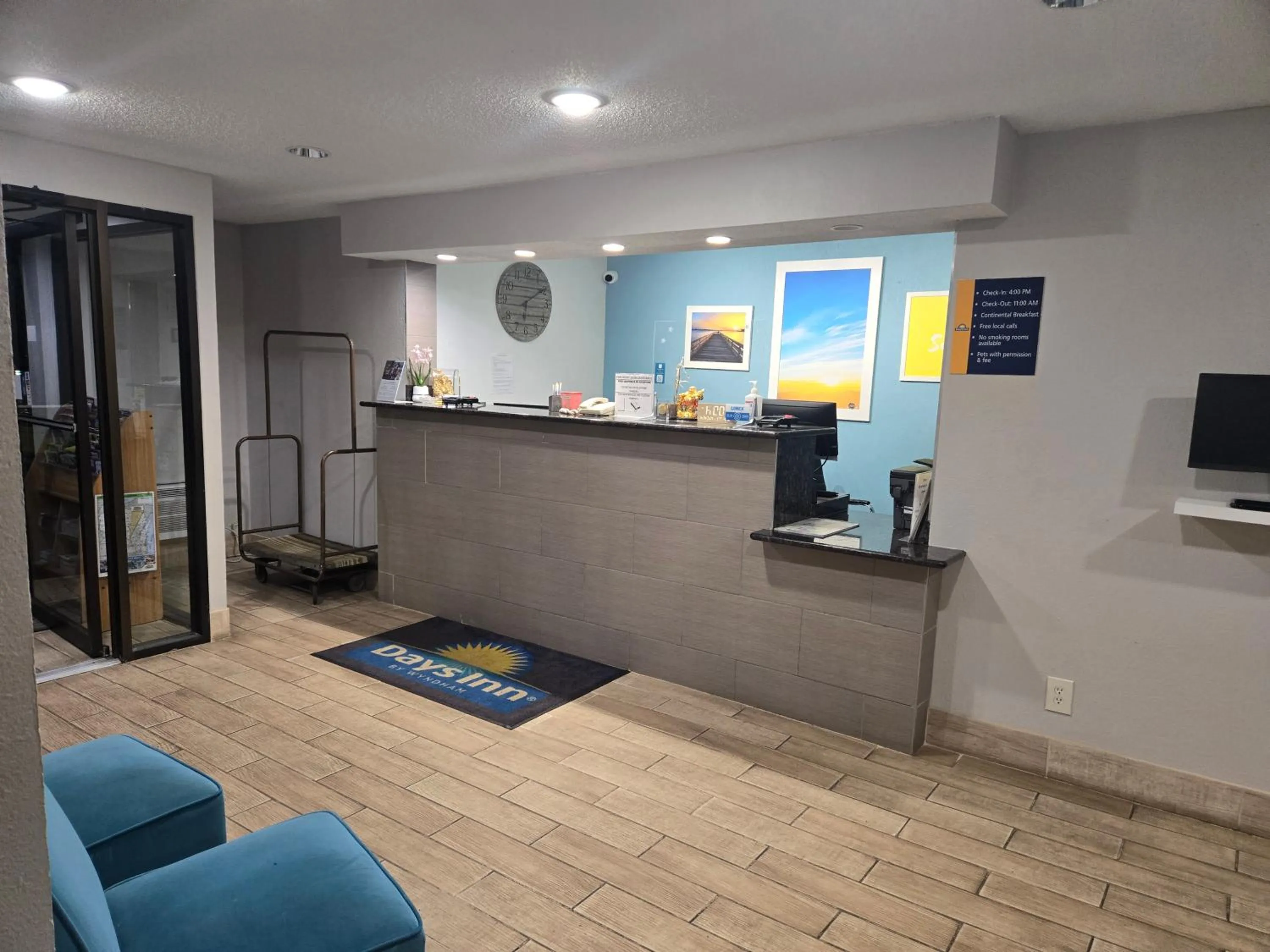 Days Inn by Wyndham Portage Cascade Mountain area