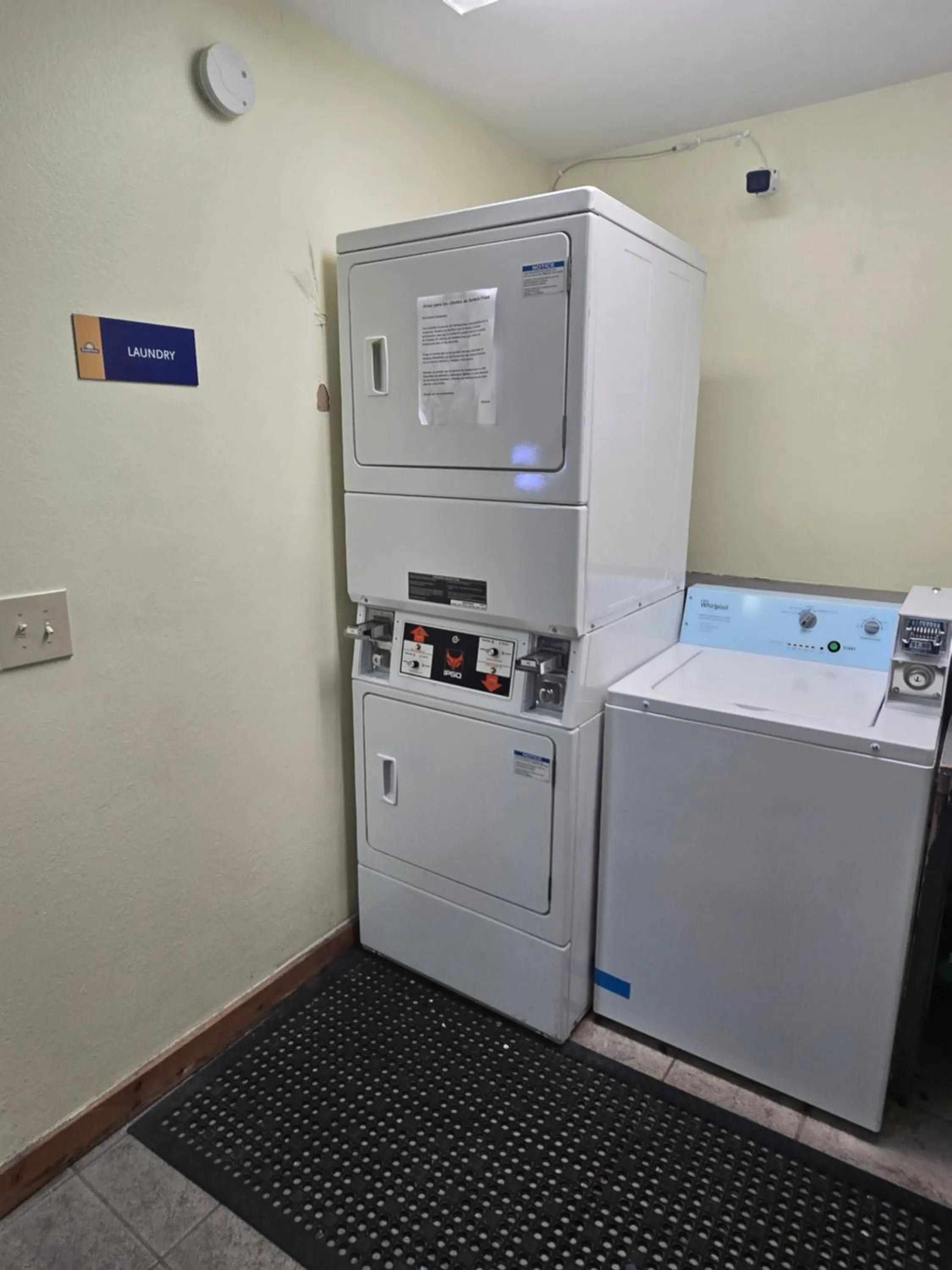 Days Inn by Wyndham Portage Cascade Mountain area