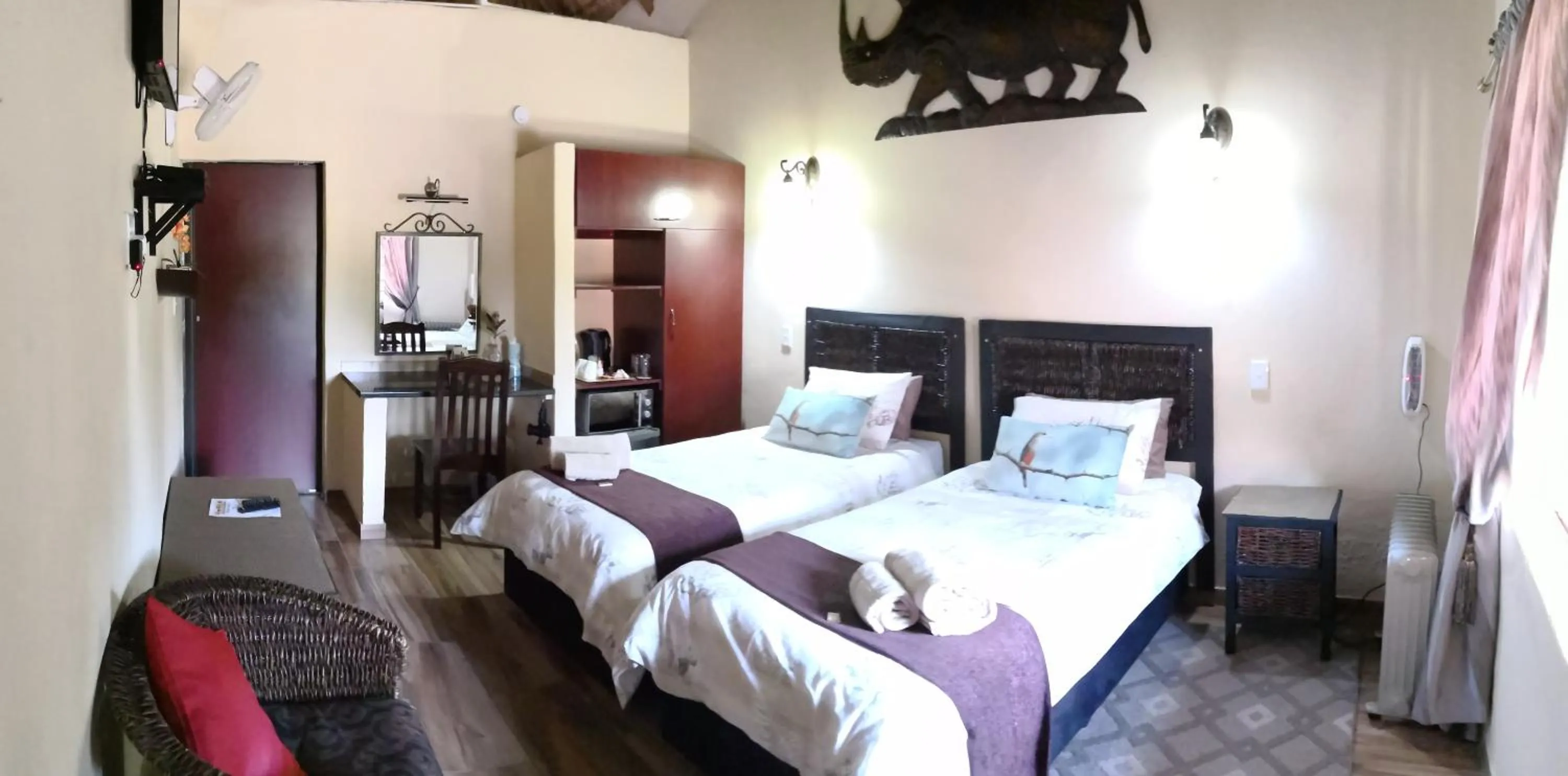 Bedroom, Bed in All over Africa Guest house