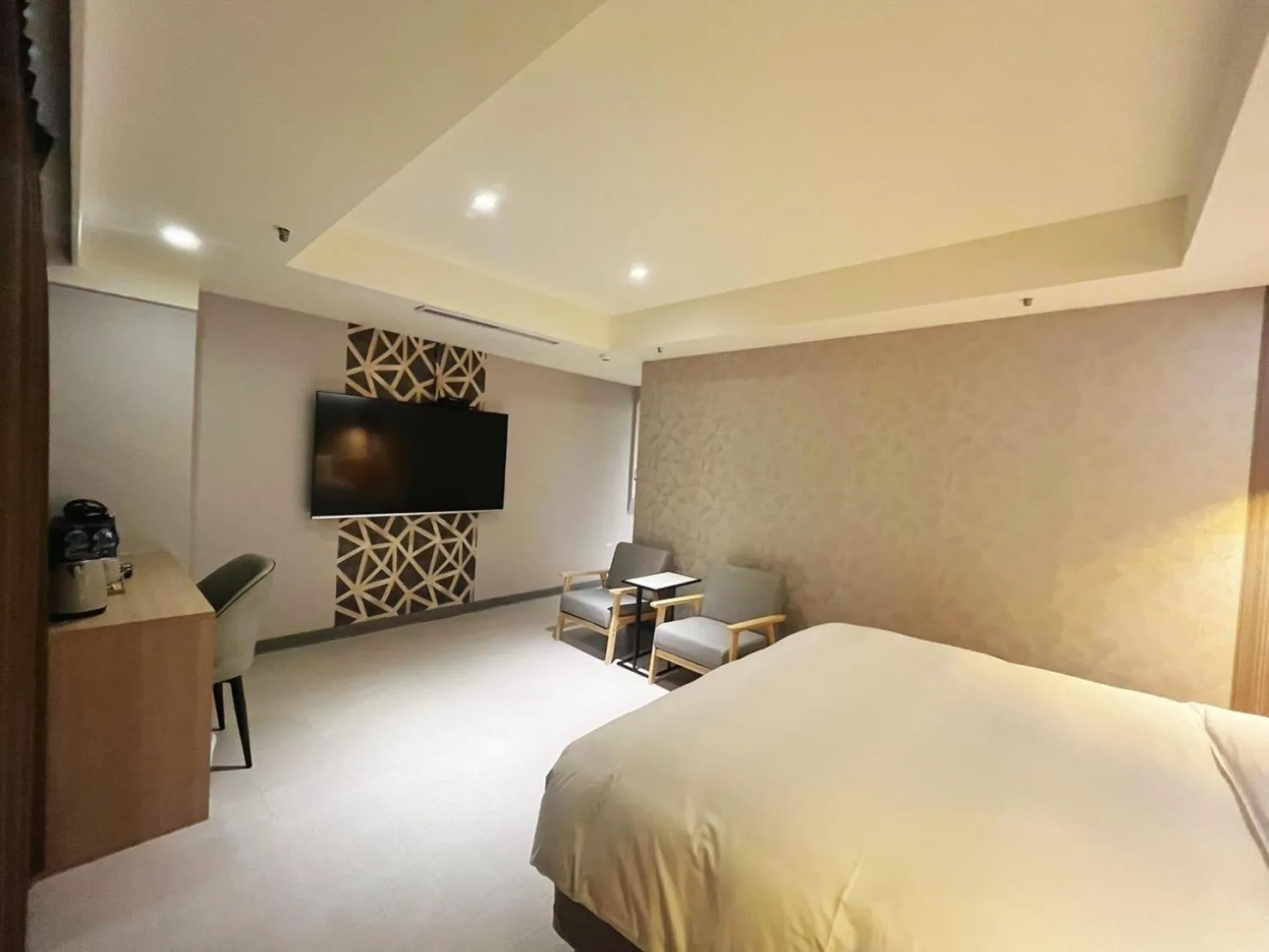 Photo of the whole room, Bed in 新仕飯店-New City Hotel