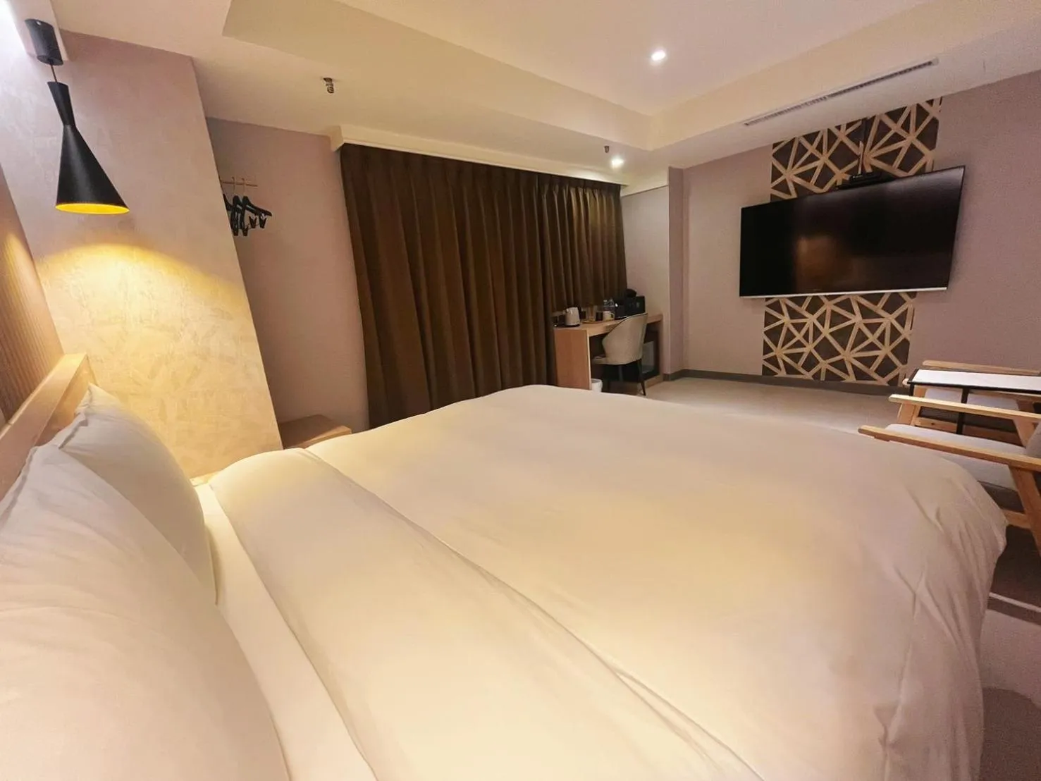 Photo of the whole room, Bed in 新仕飯店-New City Hotel
