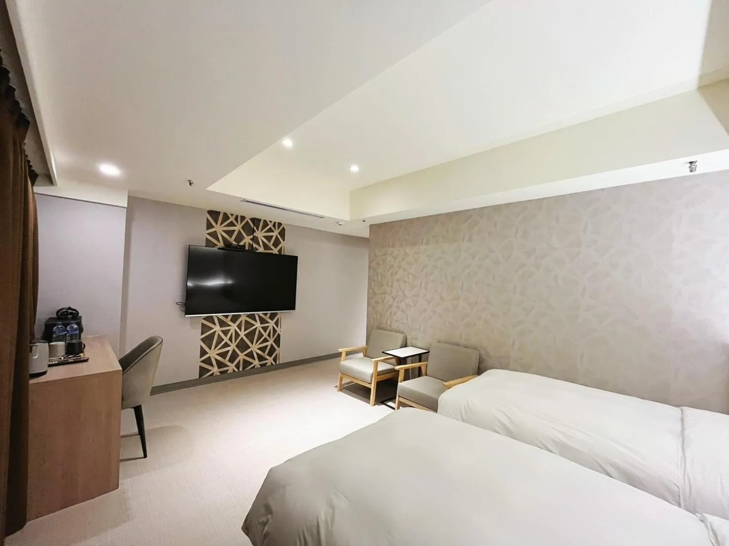 Photo of the whole room, Bed in 新仕飯店-New City Hotel