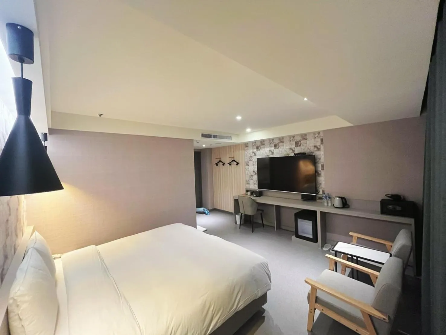 Photo of the whole room, Bed in 新仕飯店-New City Hotel