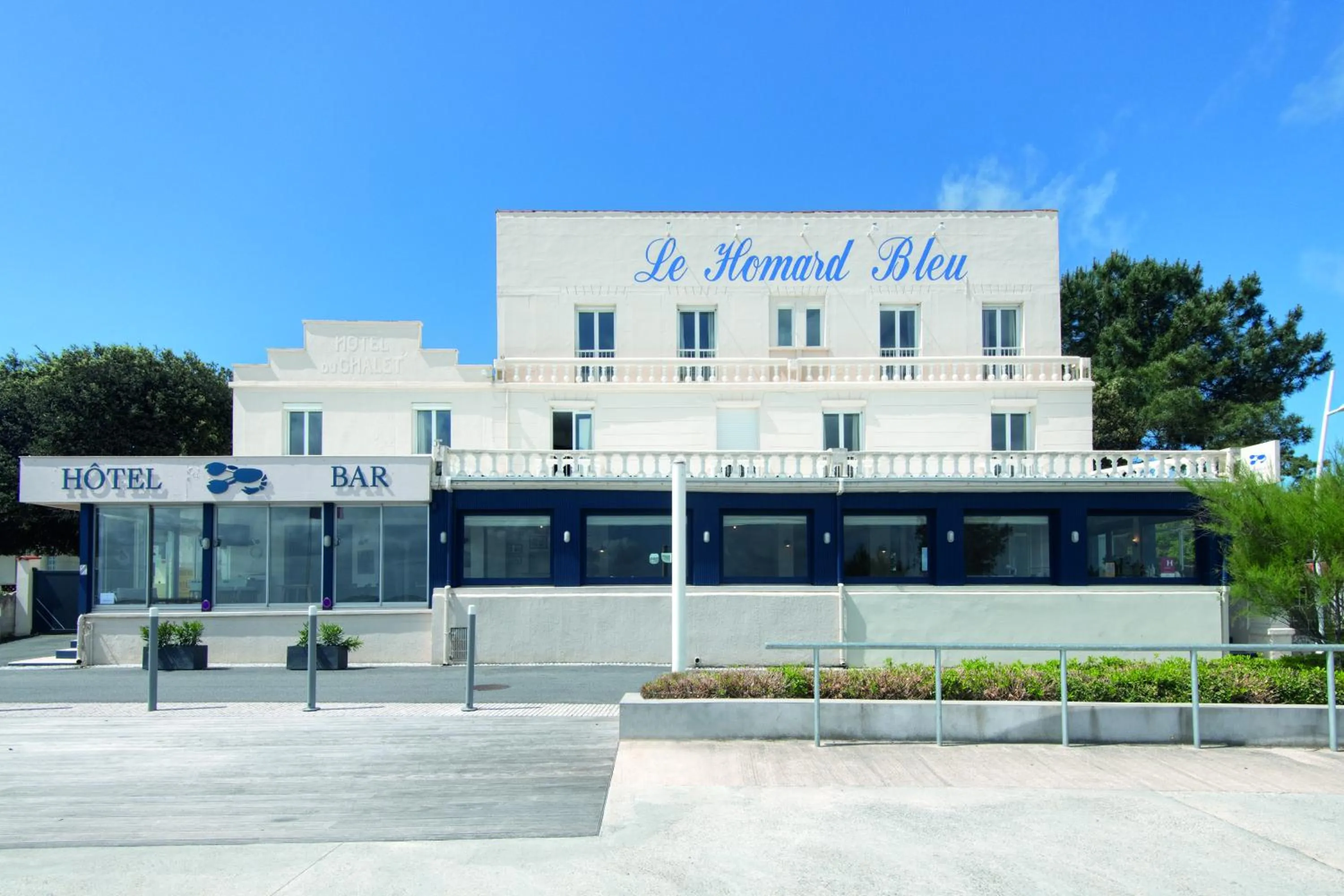 Property building in Le Homard Bleu