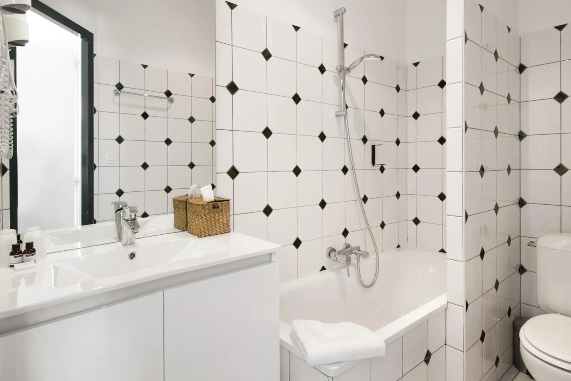 Bathroom in Le Homard Bleu