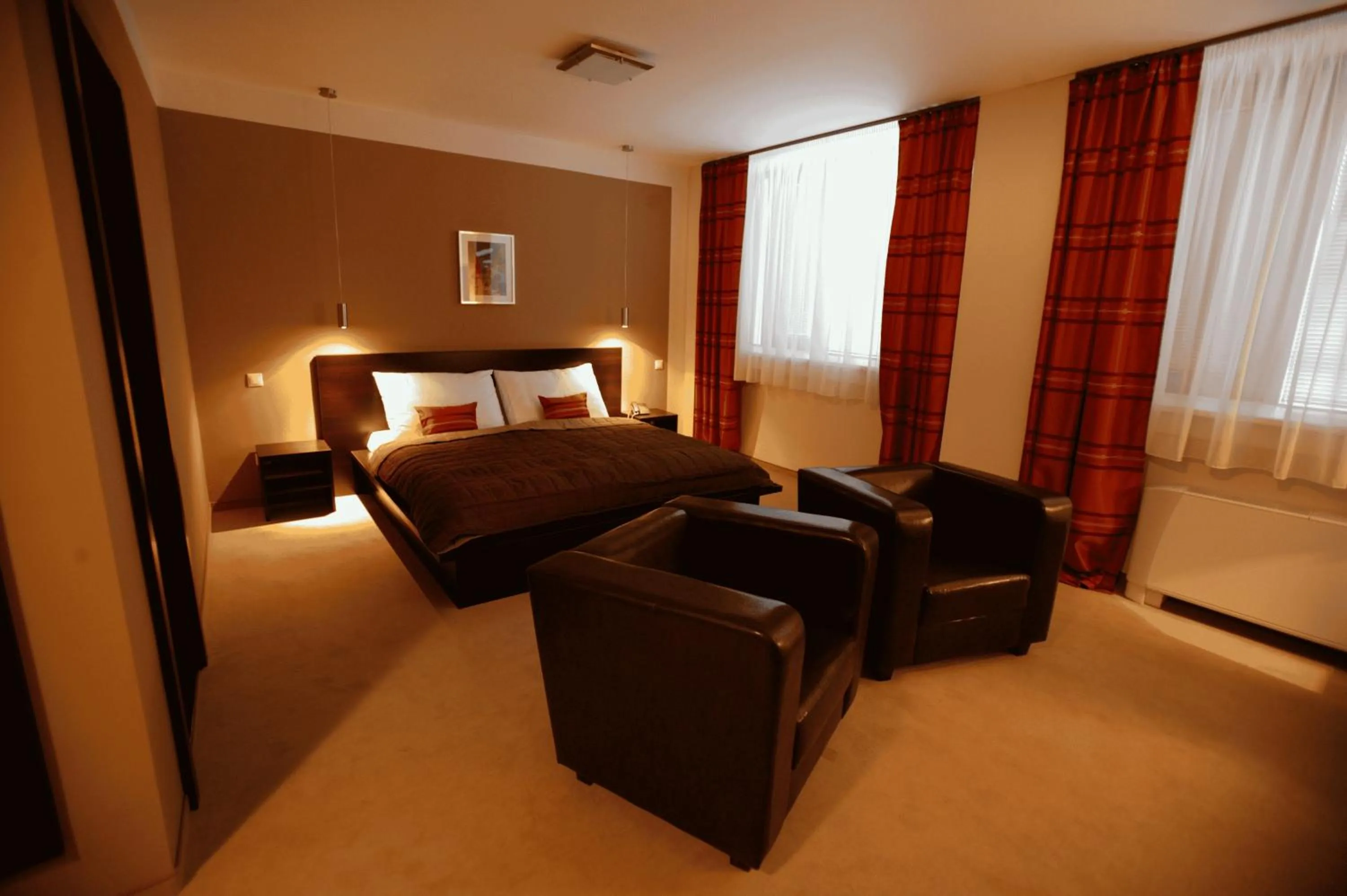 Photo of the whole room, Bed in Aston Hotel