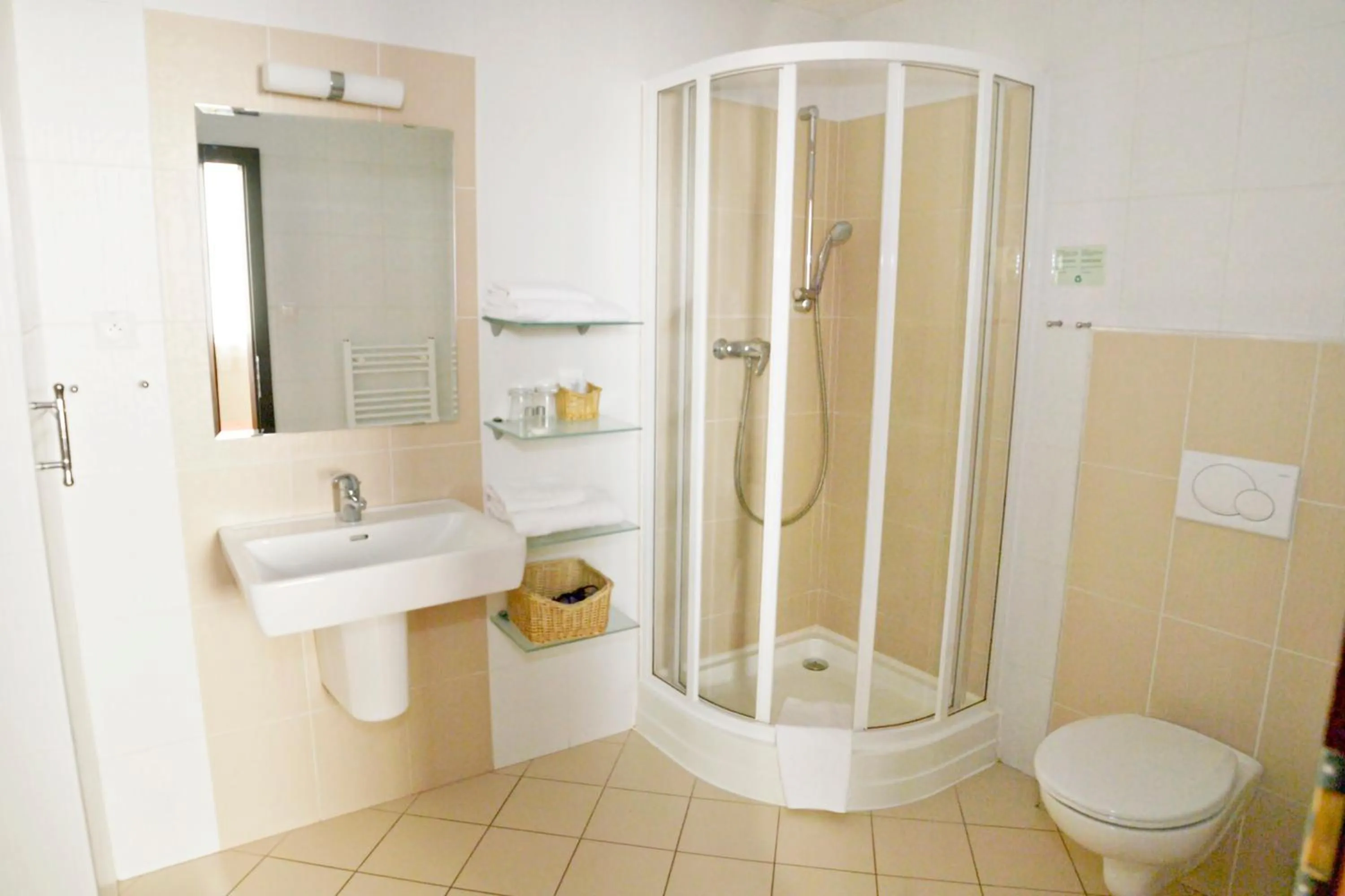 Bathroom in Aston Hotel