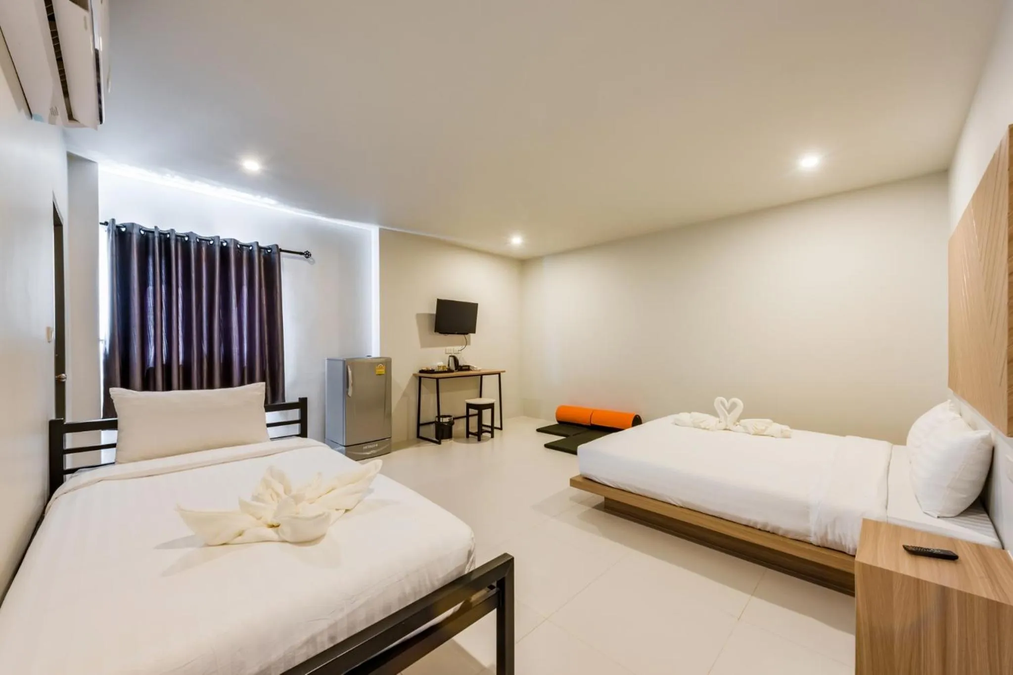 Bed in Phuket Marine Poshtel - SHA Plus