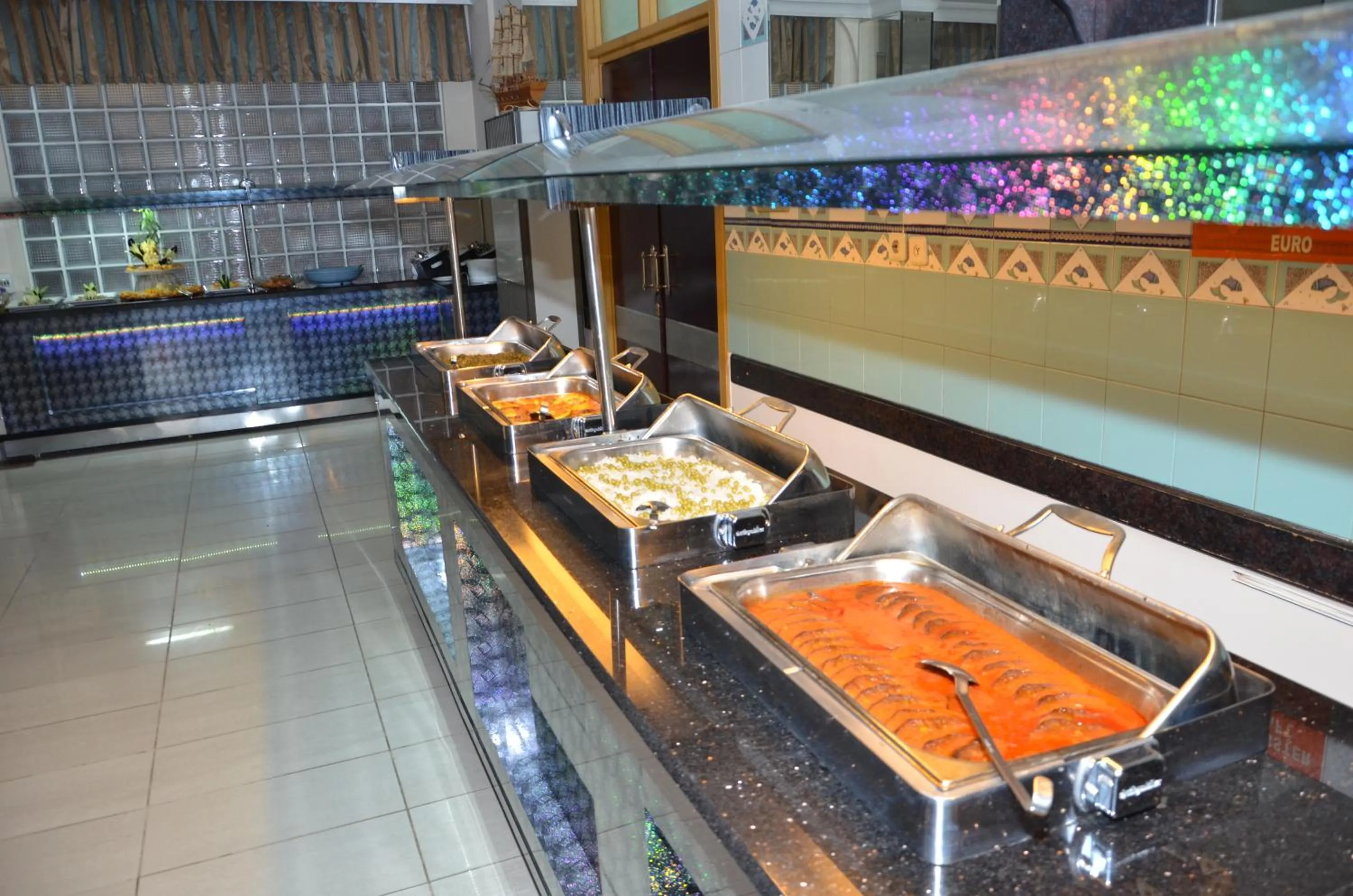 Restaurant/places to eat in Kleopatra Balik Hotel