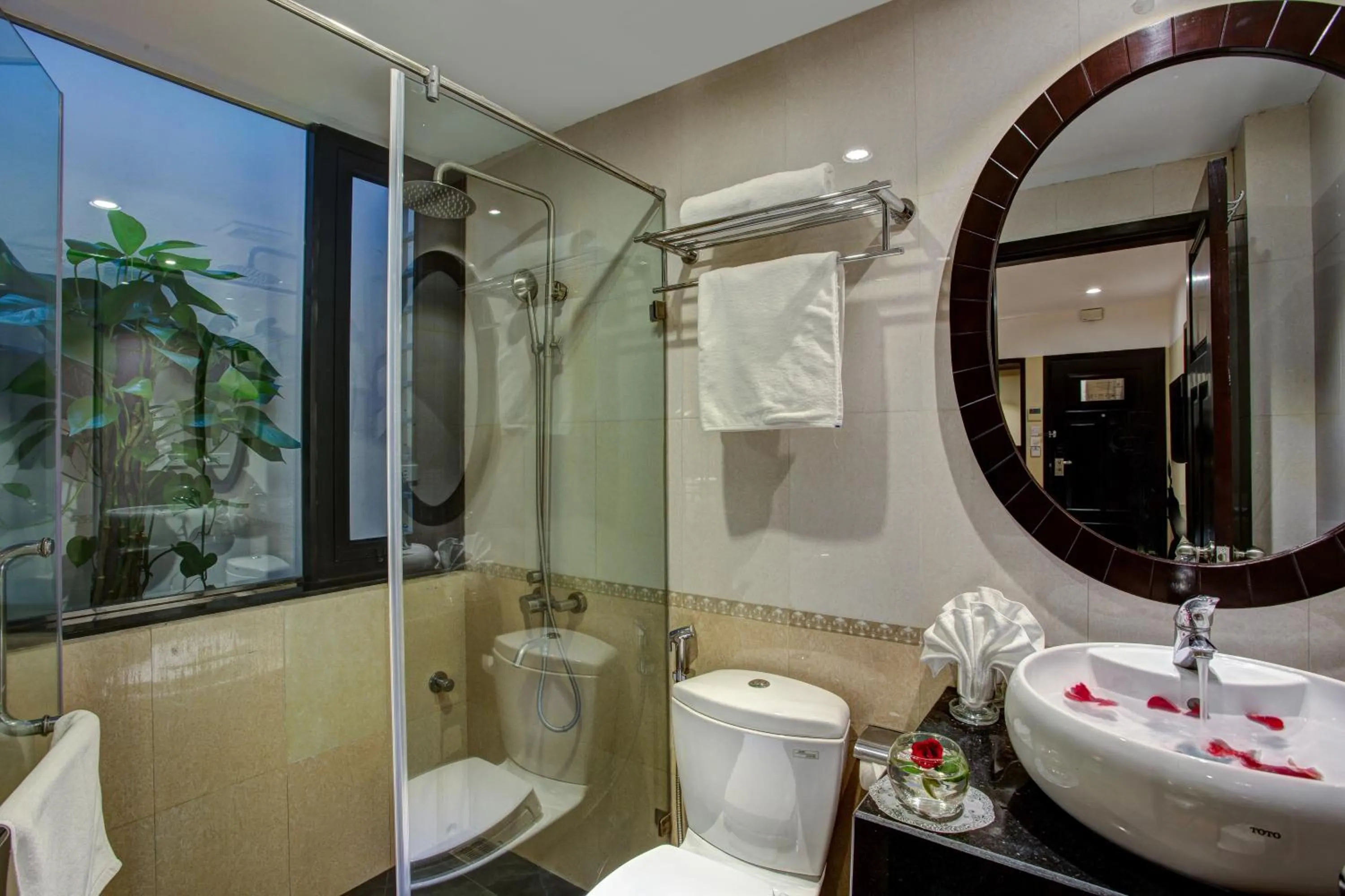Bathroom in Ambassador Hanoi Hotel & Spa