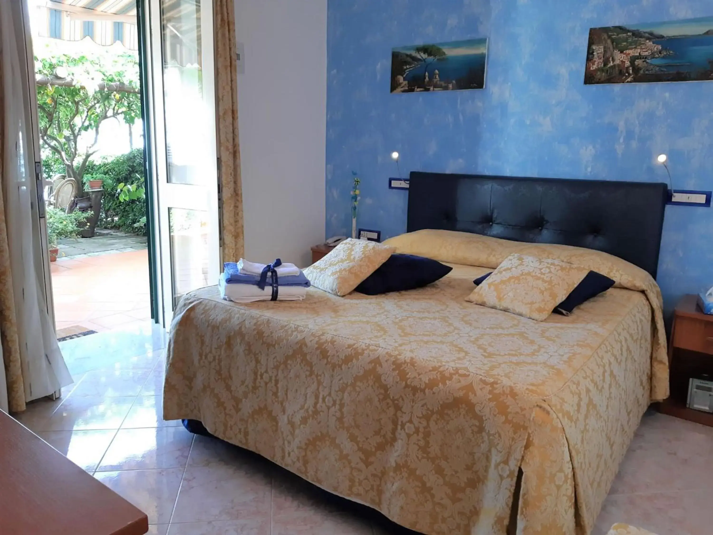 Single Room in B&B Ravello Rooms Single Room in B&B Ravello Rooms