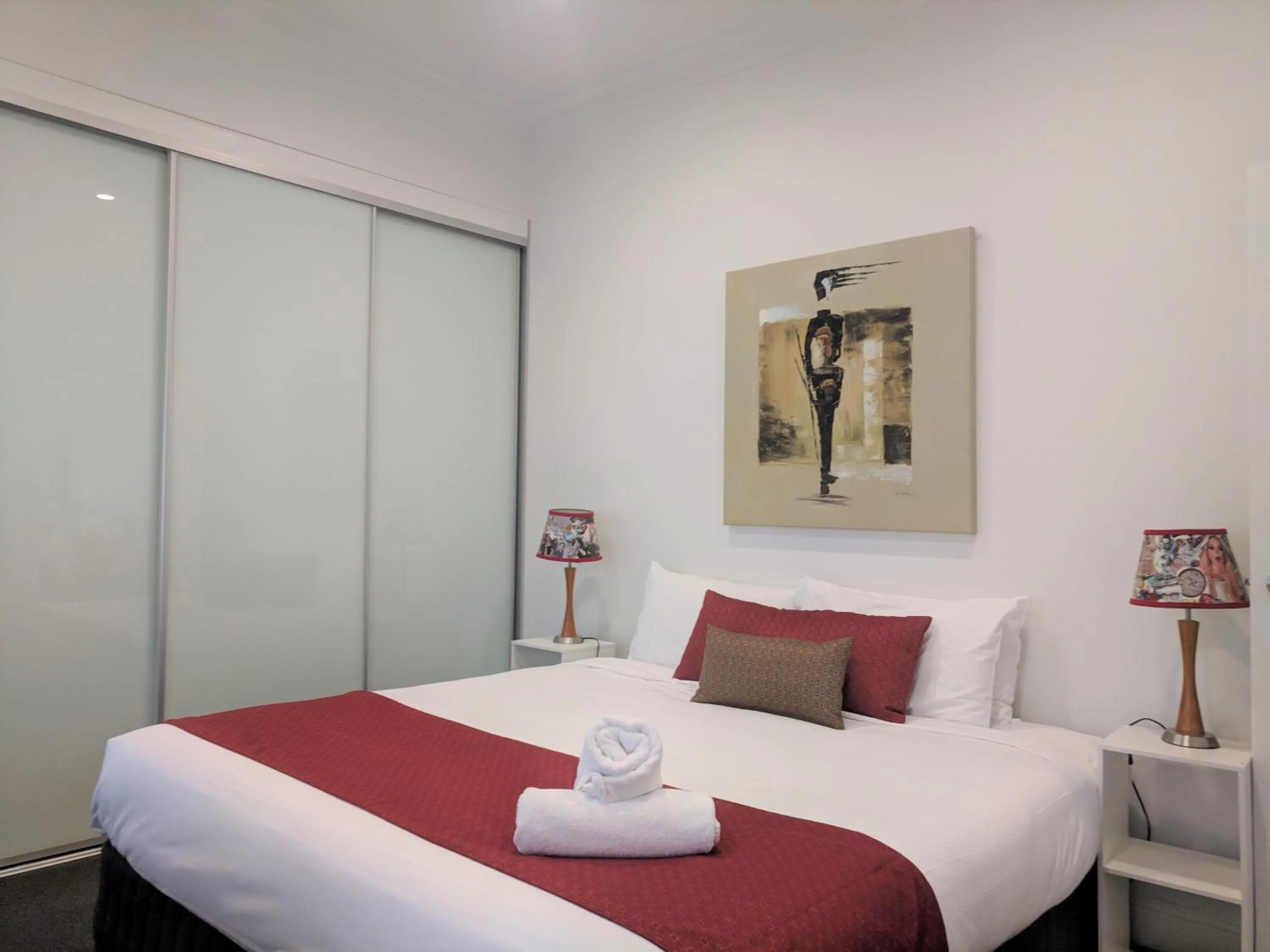 Bedroom, Bed in Nesuto Woolloomooloo