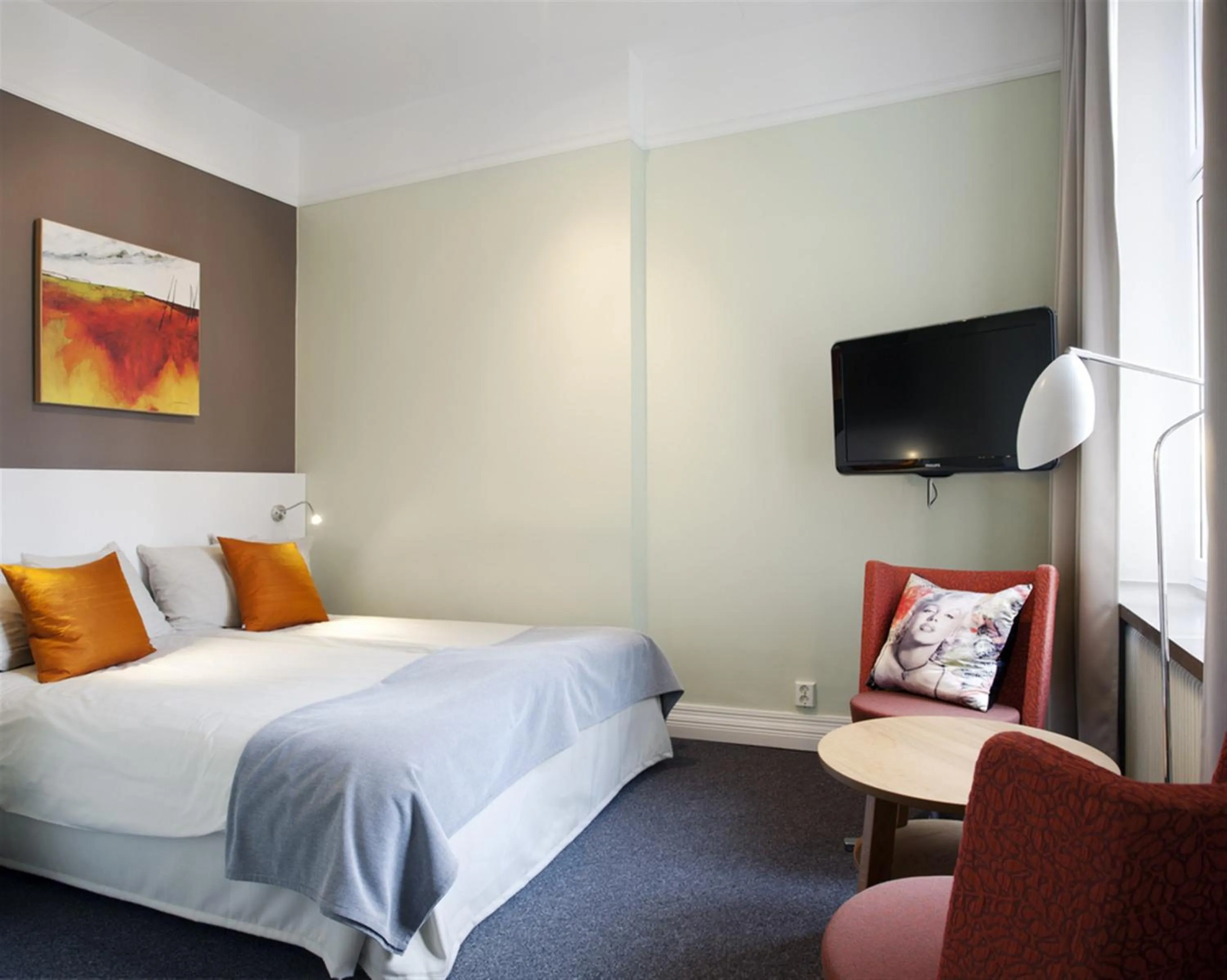 Photo of the whole room, Bed in Hotel Örebro