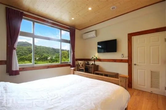 Queen Room with Two Queen Beds in Taomilu B&B