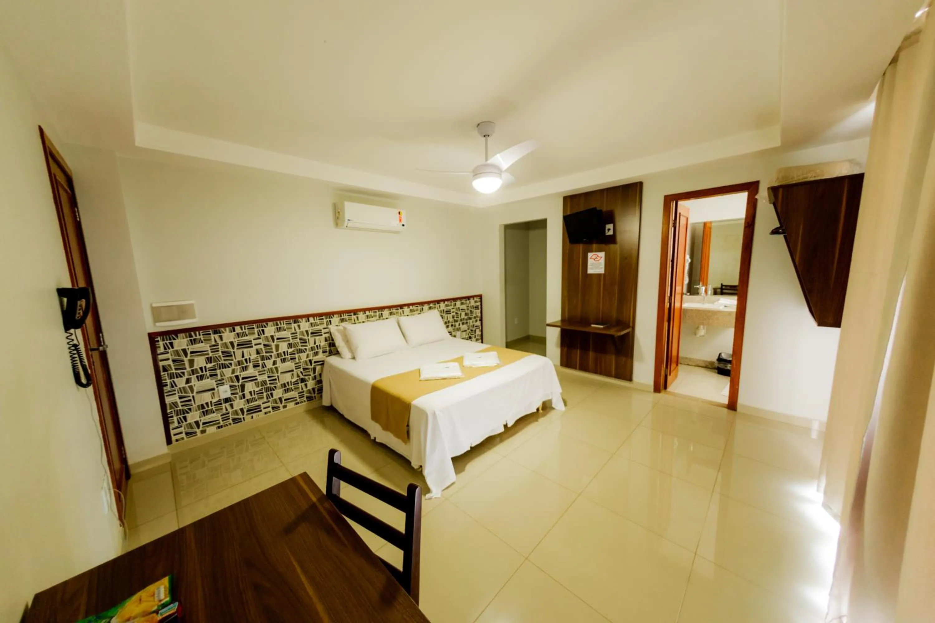 Bedroom, Bed in Sollar hotel