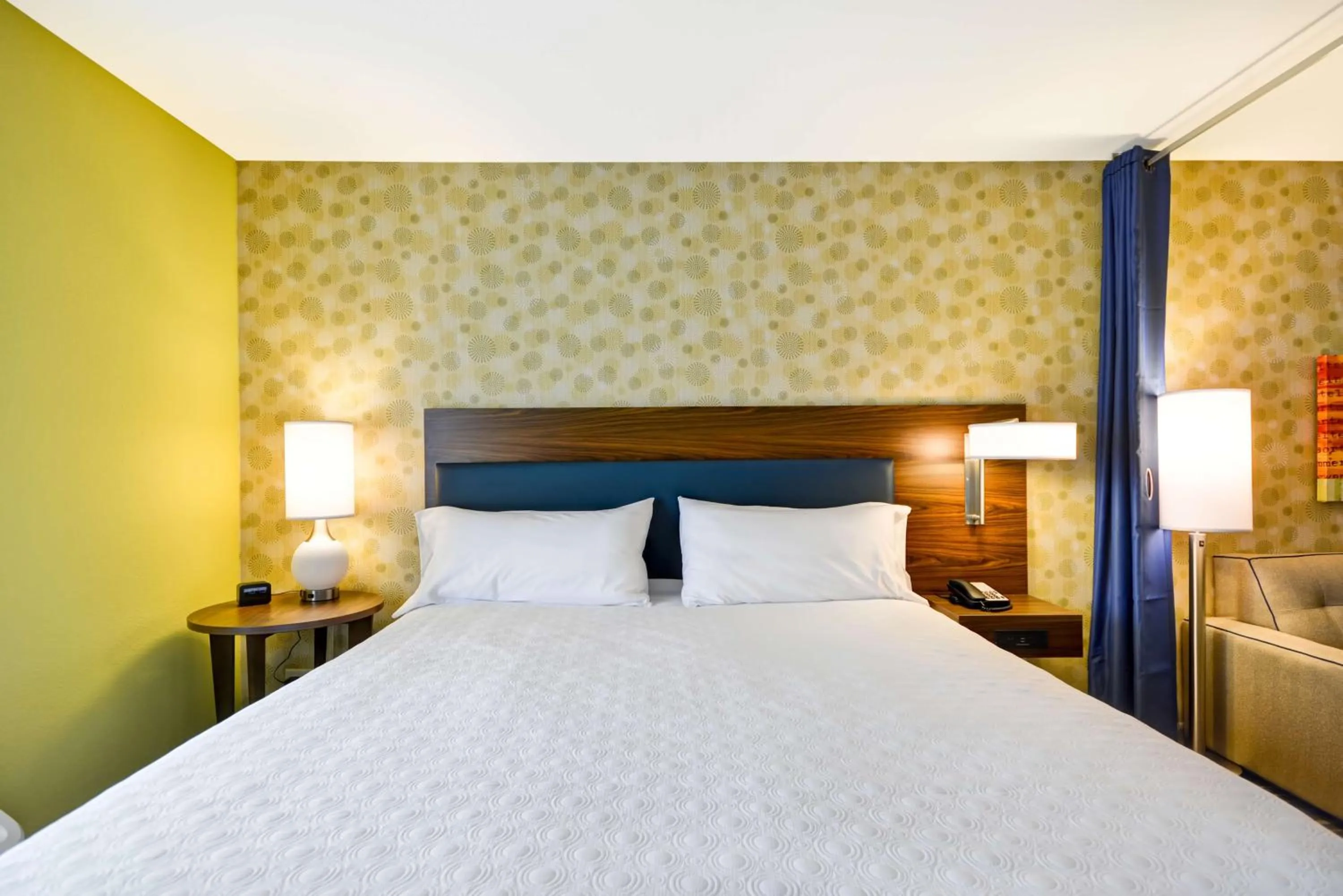 Bed in Home2 Suites By Hilton Opelika Auburn