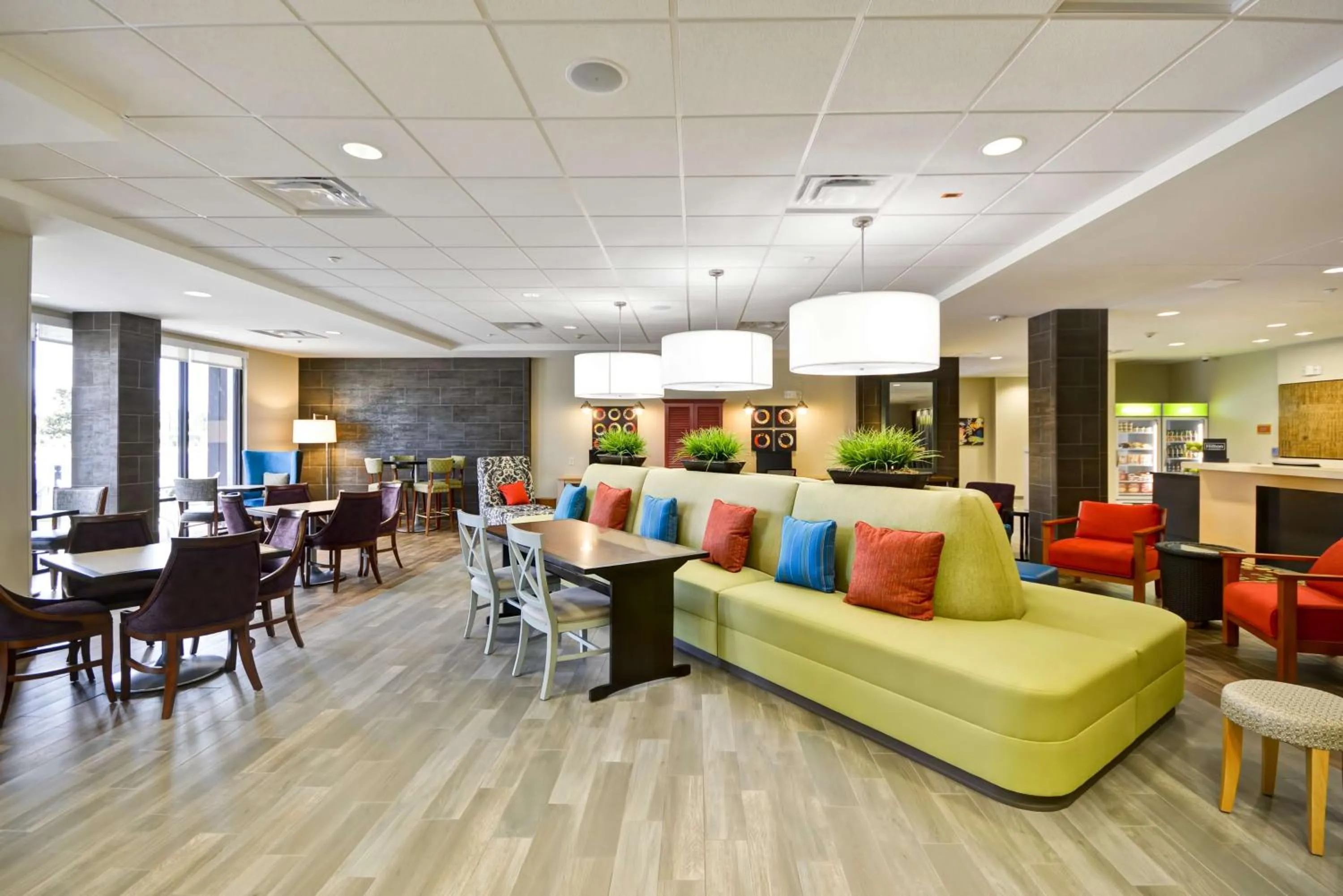 Breakfast in Home2 Suites By Hilton Opelika Auburn