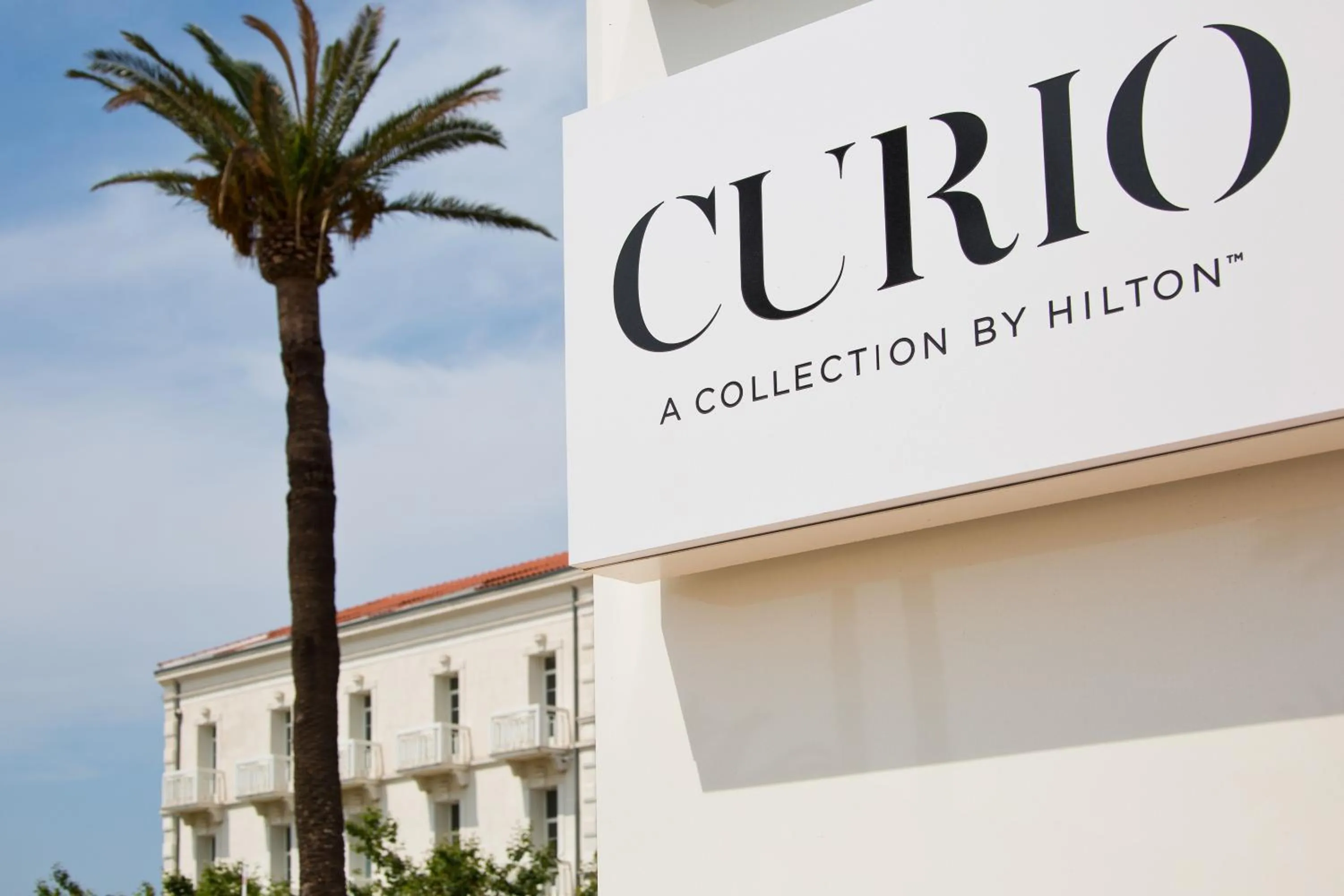 Grand Hotel Des Sablettes Plage, Curio Collection By Hilton