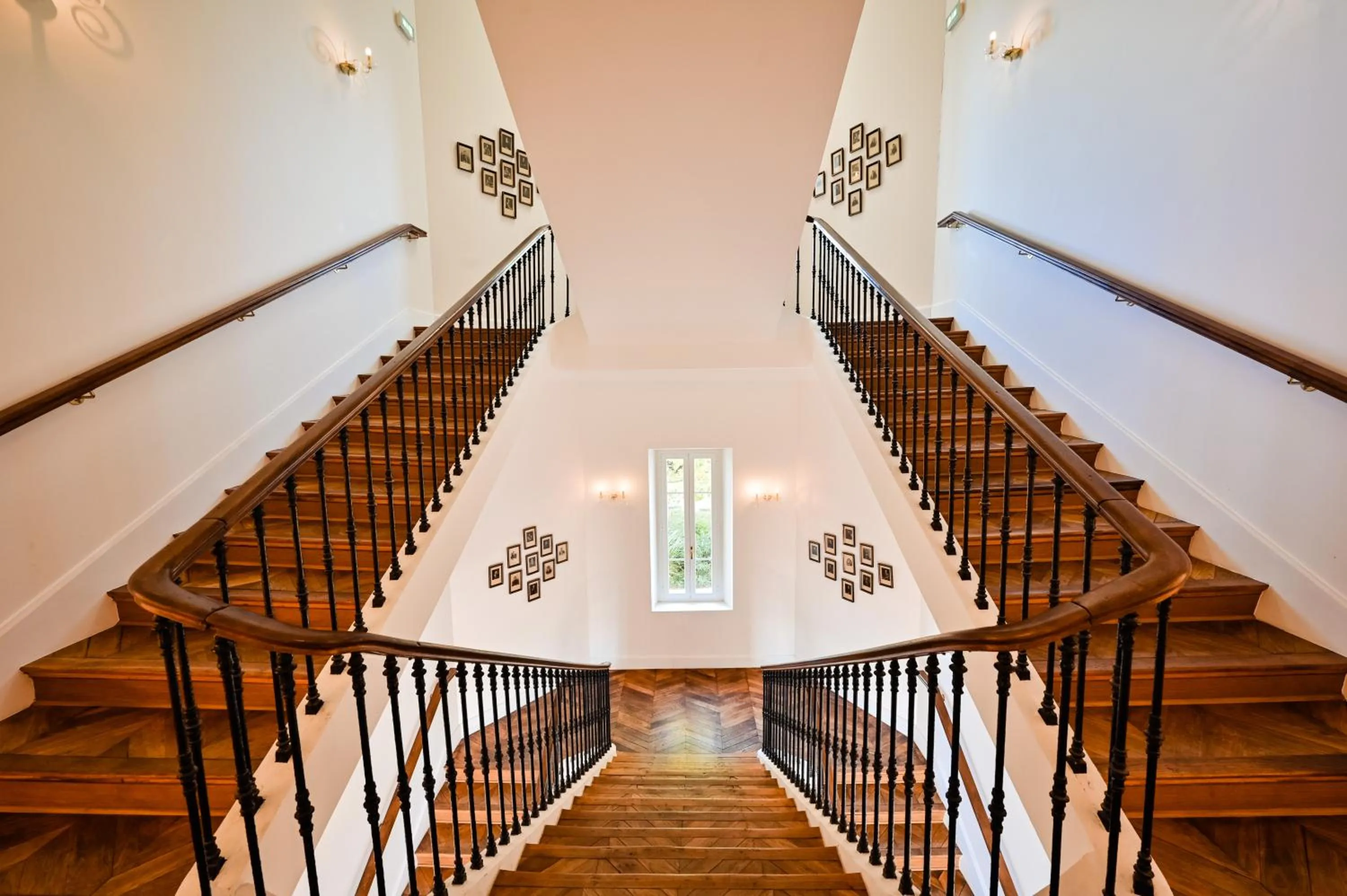 Grand Hotel Des Sablettes Plage, Curio Collection By Hilton