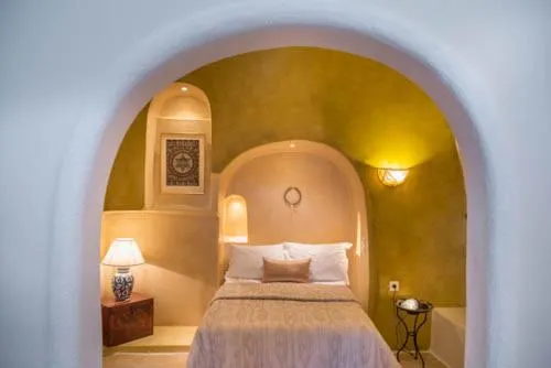 Bedroom, Bed in Heliophos Boutique Caves