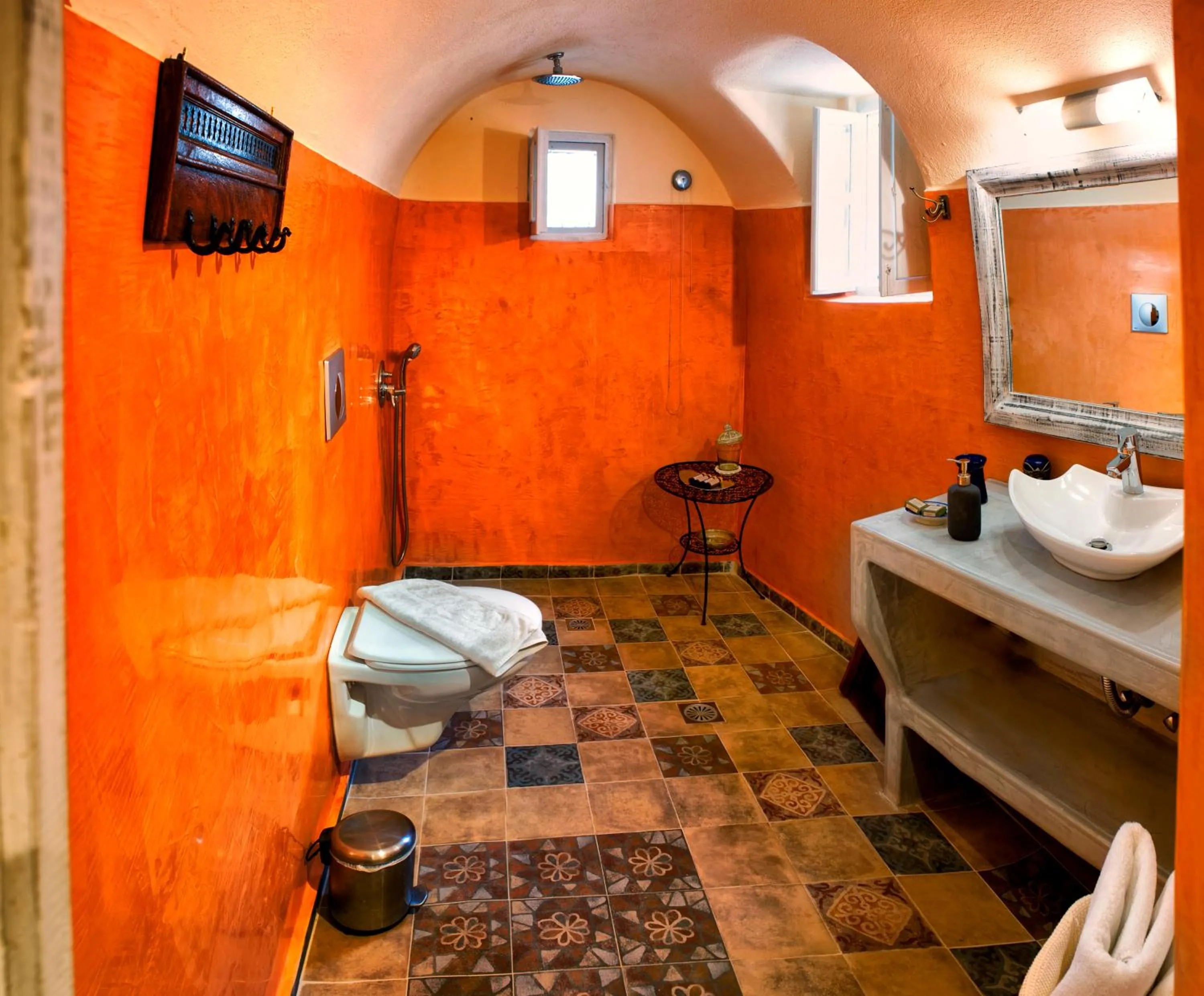 Bathroom in Heliophos Boutique Caves