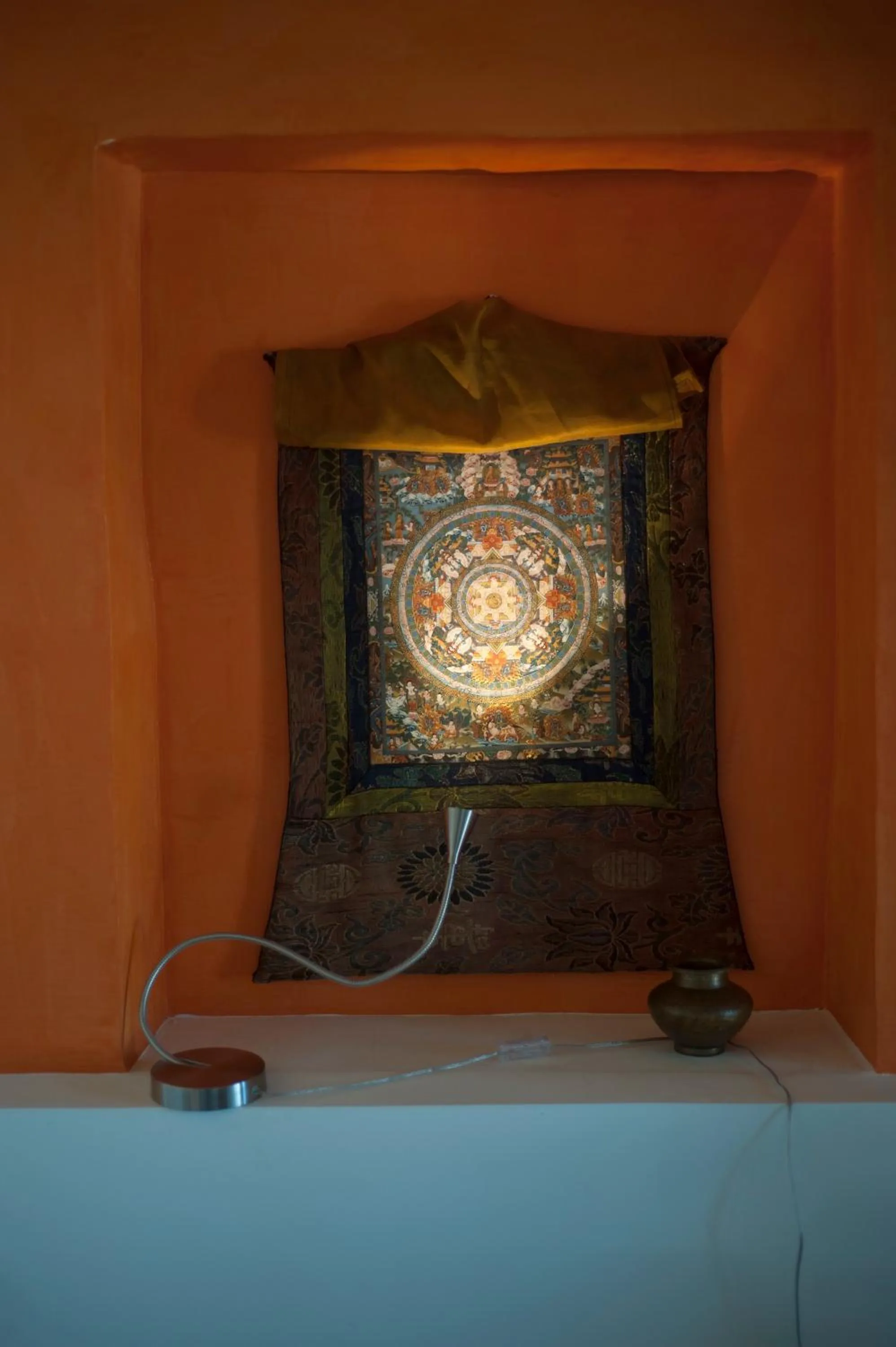 Decorative detail in Heliophos Boutique Caves