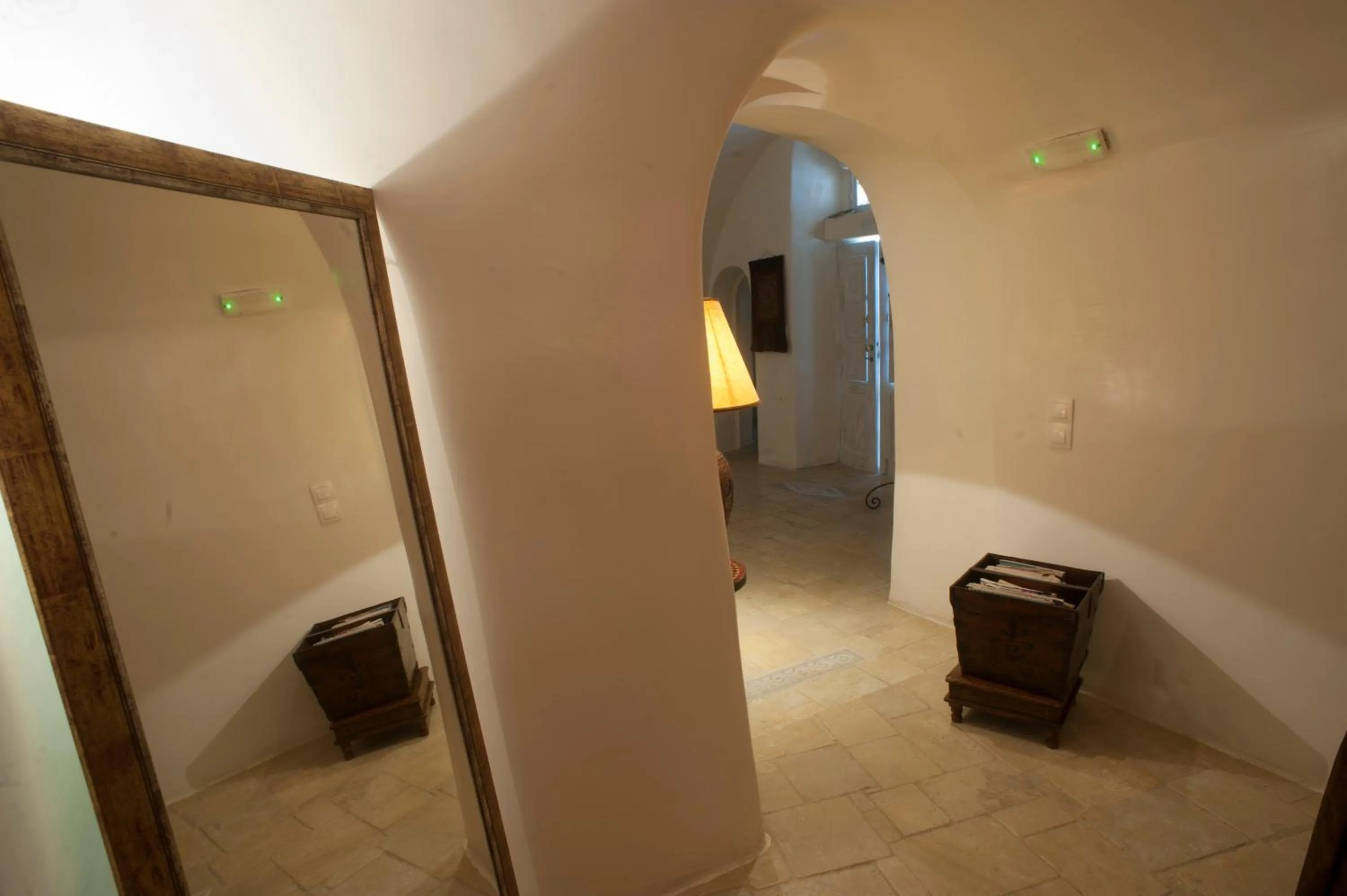 Photo of the whole room in Heliophos Boutique Caves