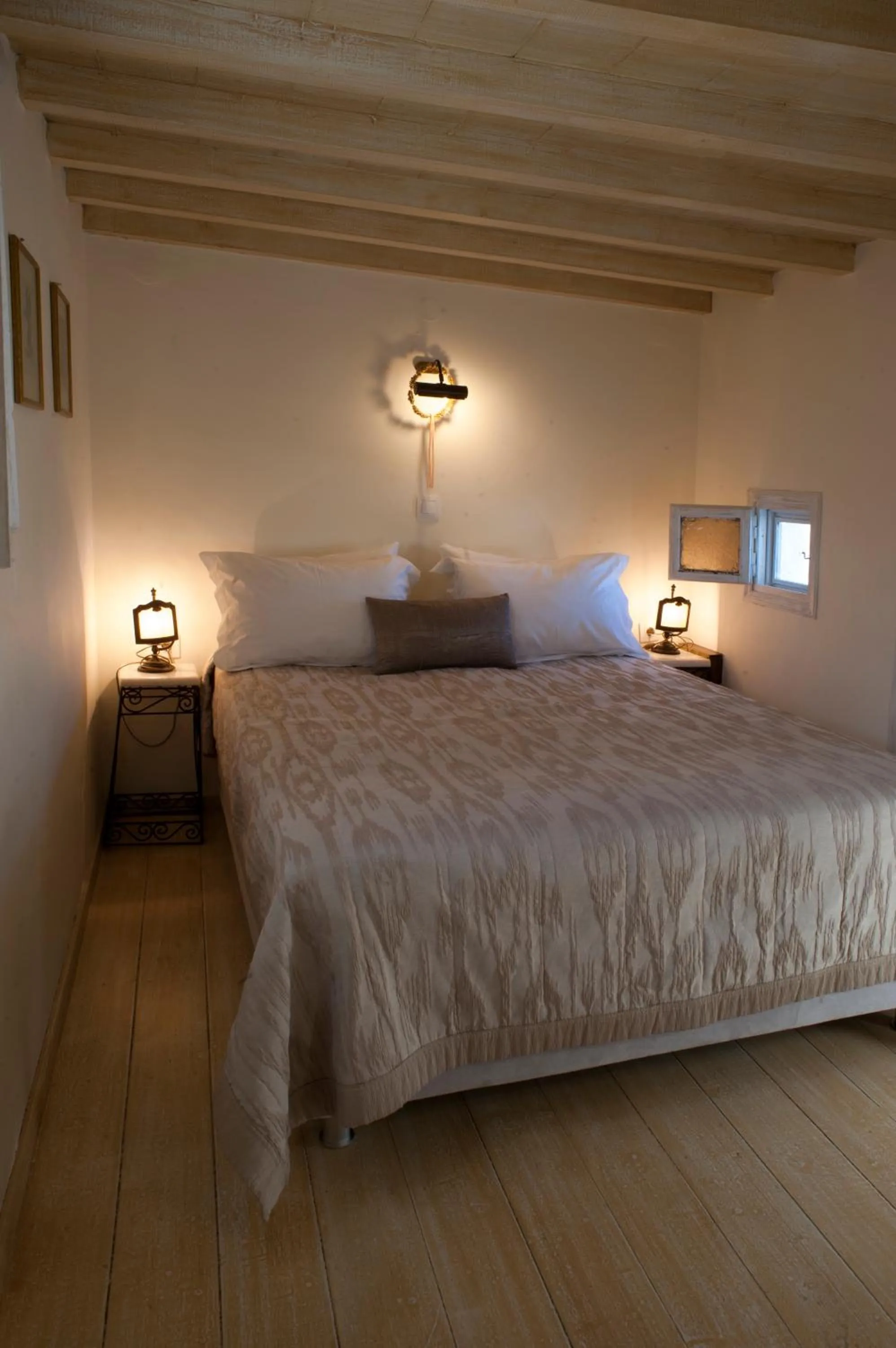 Bedroom, Bed in Heliophos Boutique Caves