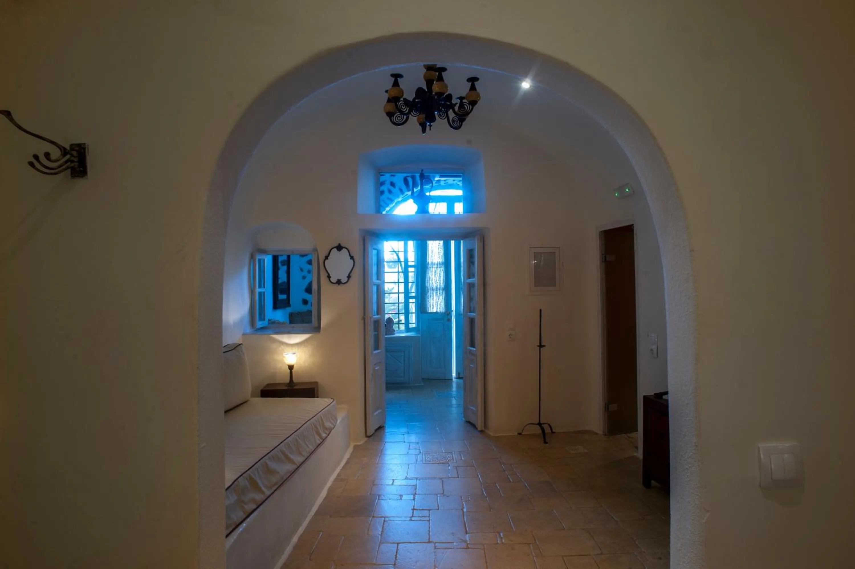 Facade/entrance in Heliophos Boutique Caves