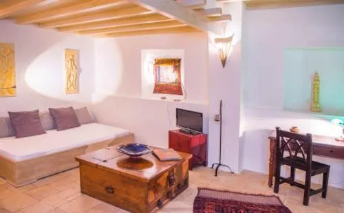 TV and multimedia in Heliophos Boutique Caves