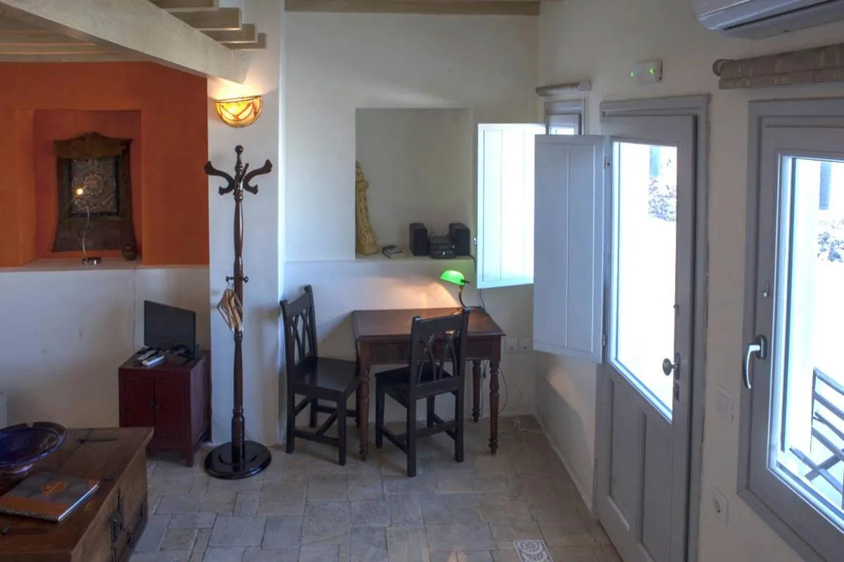 Coffee/tea facilities in Heliophos Boutique Caves