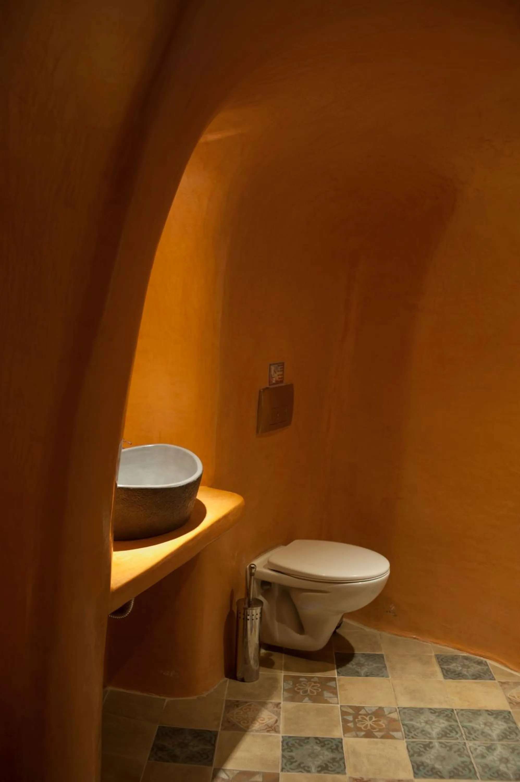 Toilet in Heliophos Boutique Caves