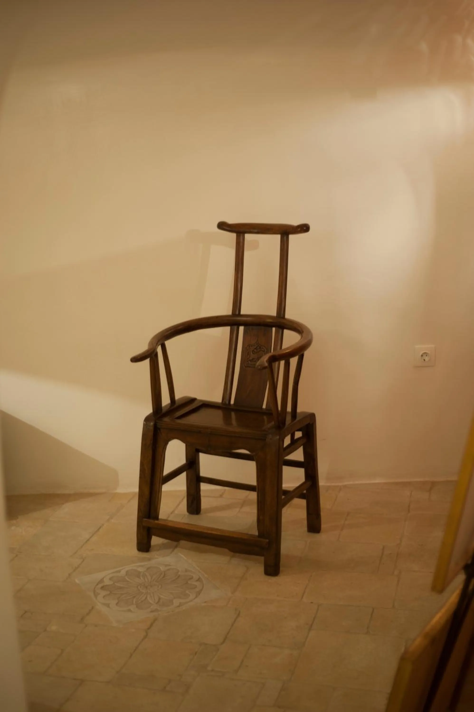 Decorative detail in Heliophos Boutique Caves