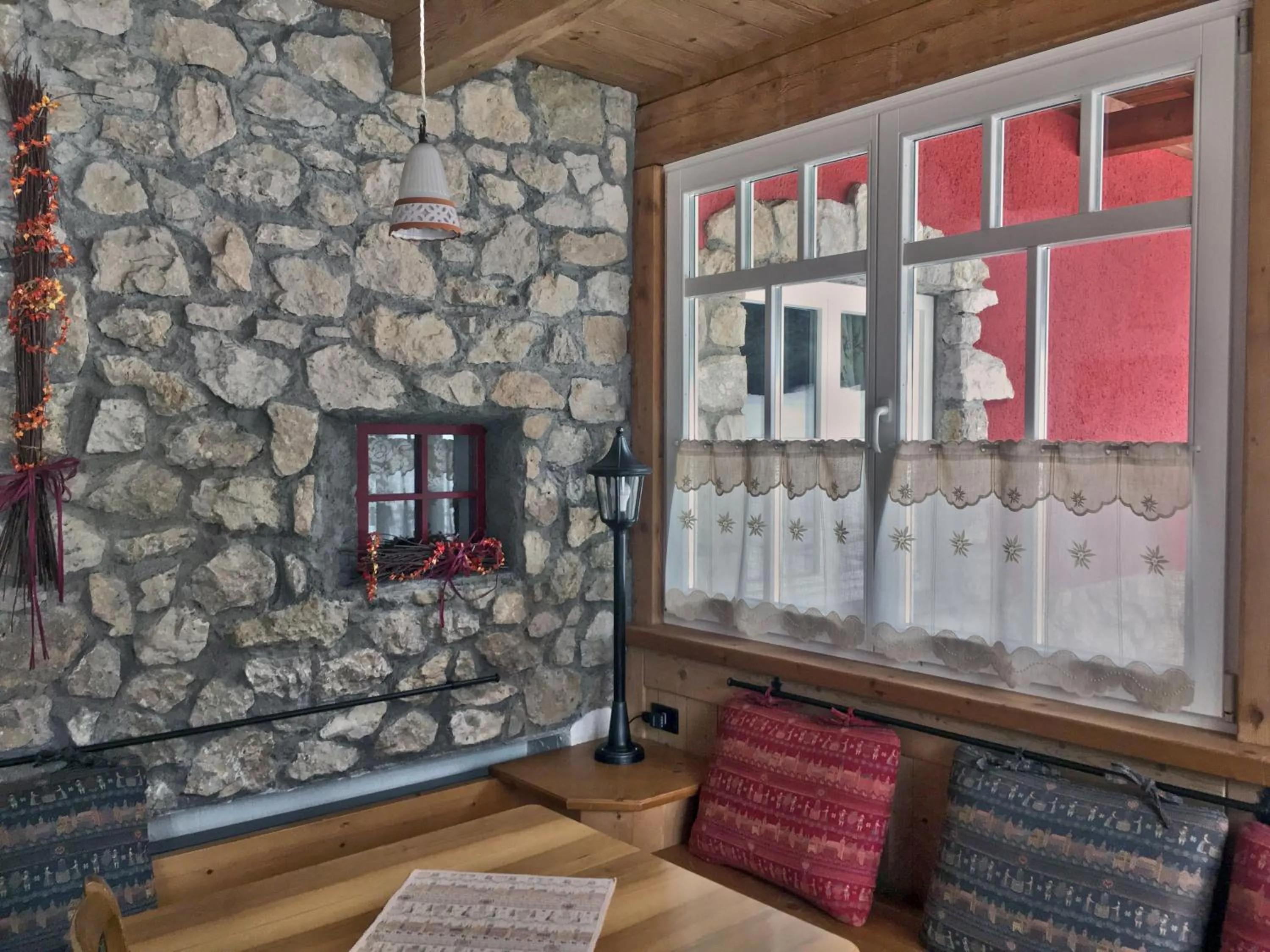 Restaurant/places to eat in Rifugio Monti Pallidi