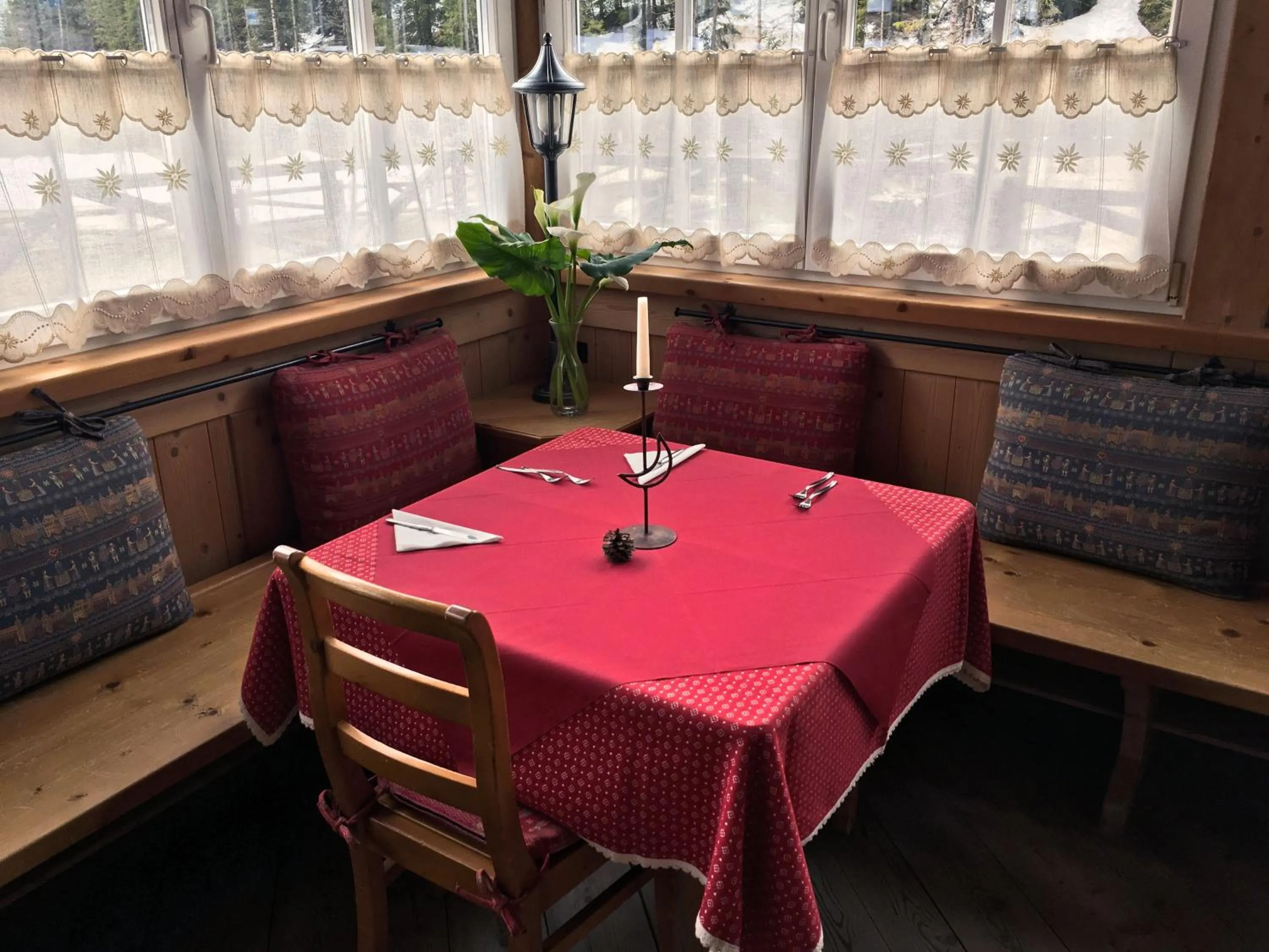 Restaurant/places to eat in Rifugio Monti Pallidi