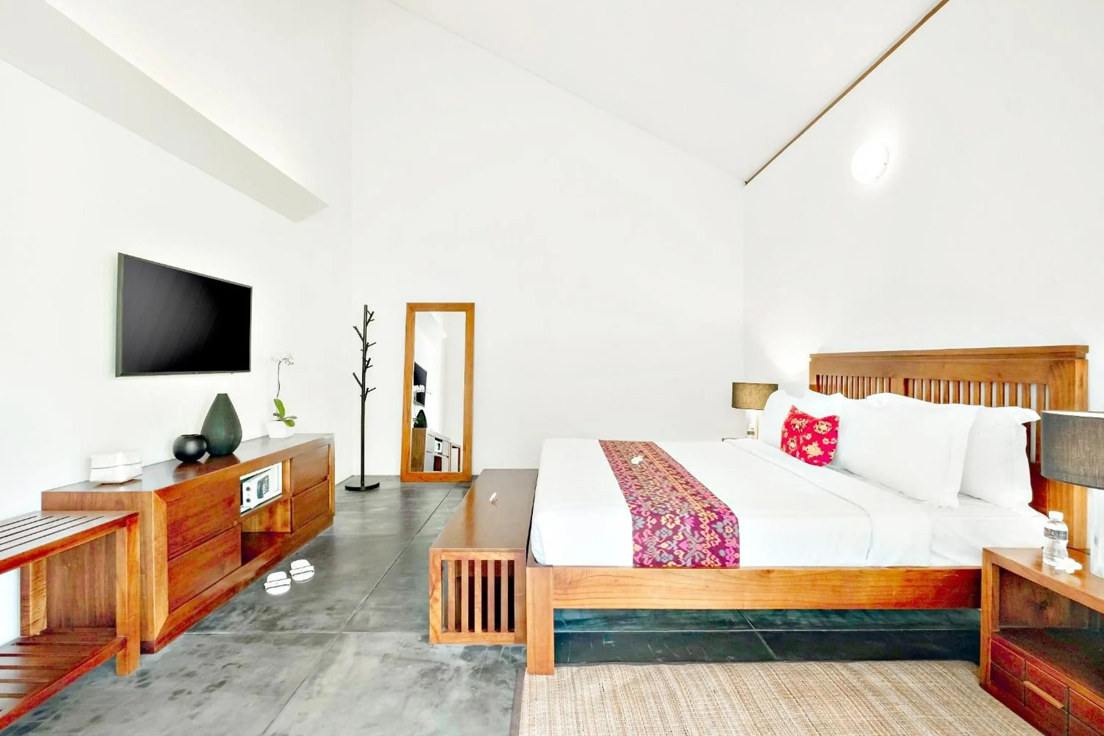 Bed in Mayaloka Villas Seminyak