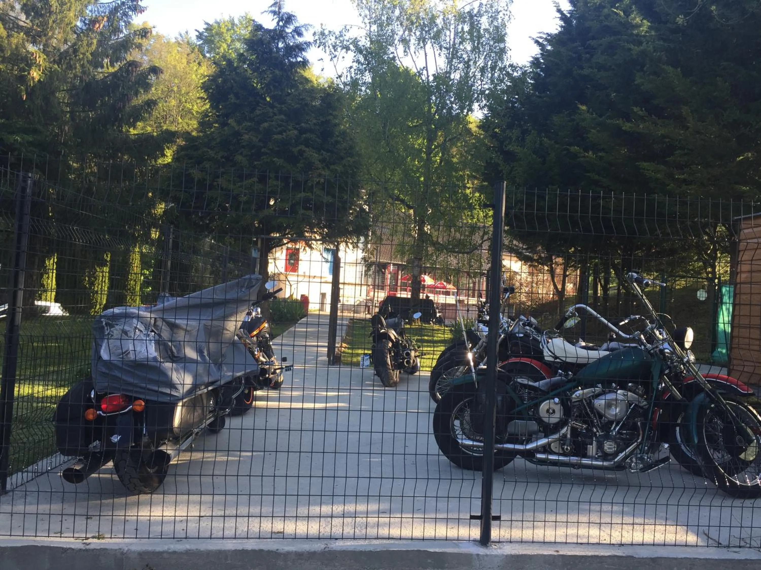 La Table Des Bons Peres