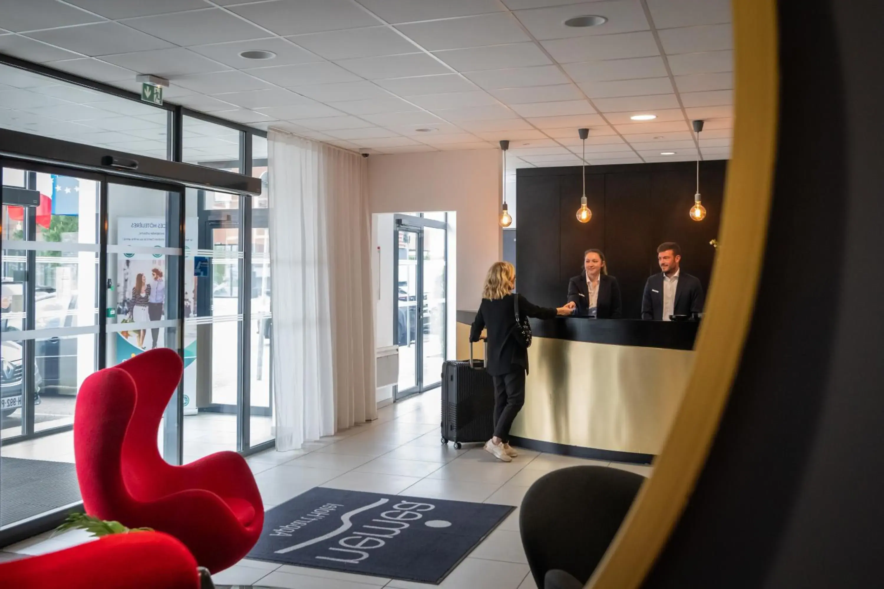 Lobby or reception in Nemea Appart Hotel Stadium Bordeaux aéroport Lobby or reception in Nemea Appart Hotel Stadium Bordeaux aéroport
