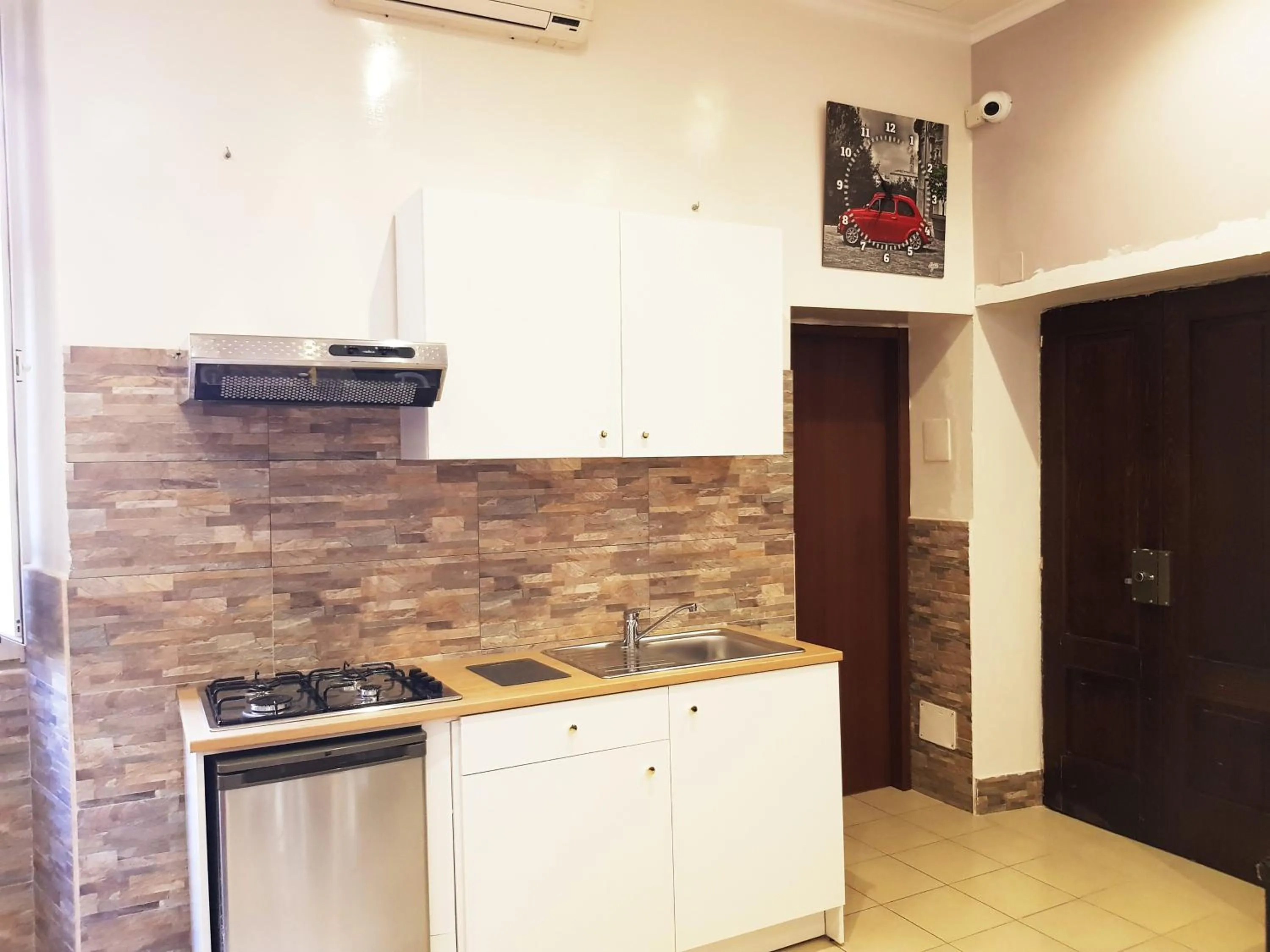 Kitchen or kitchenette in Legends