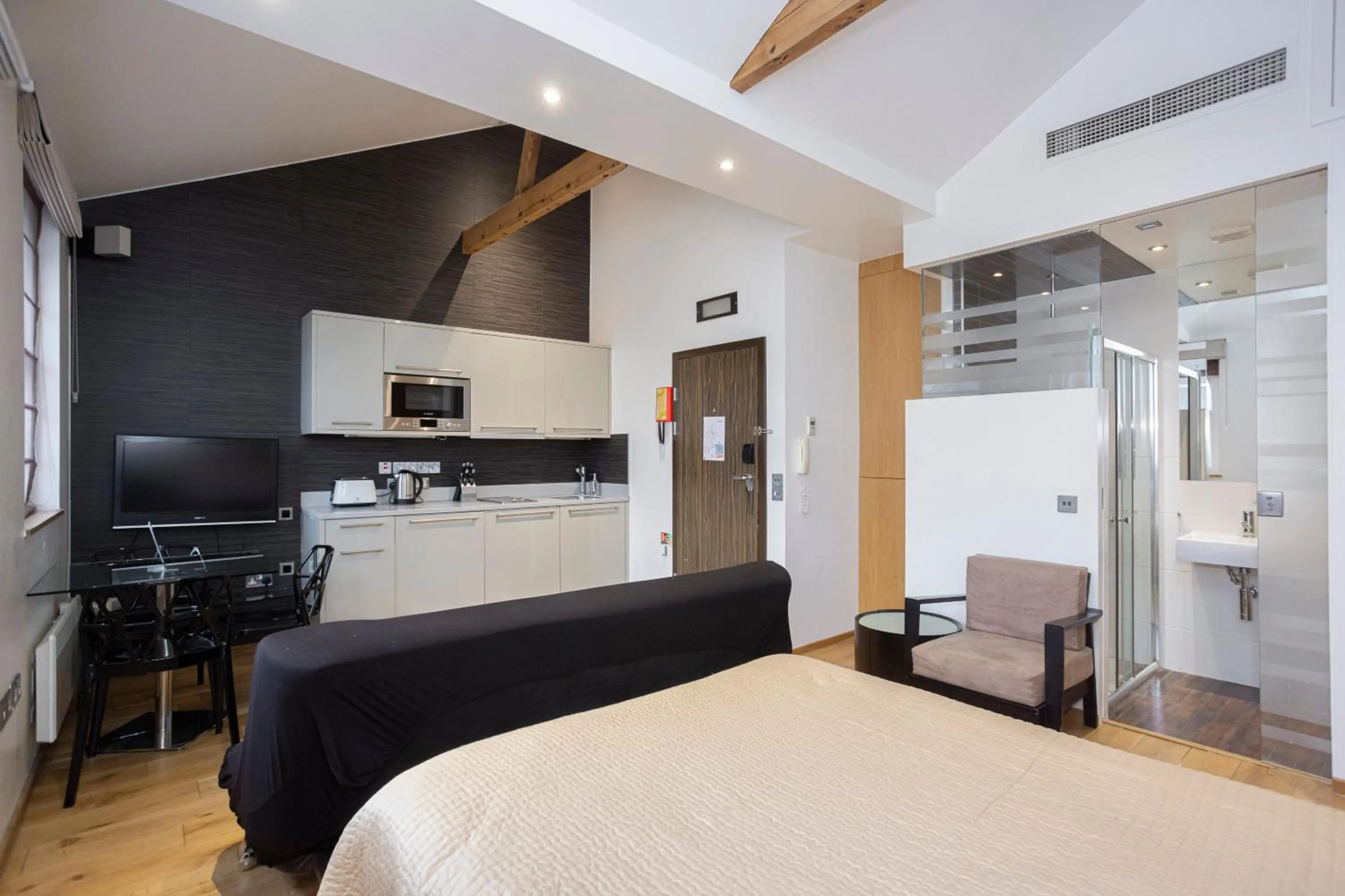 Bed in Space ApartHotel