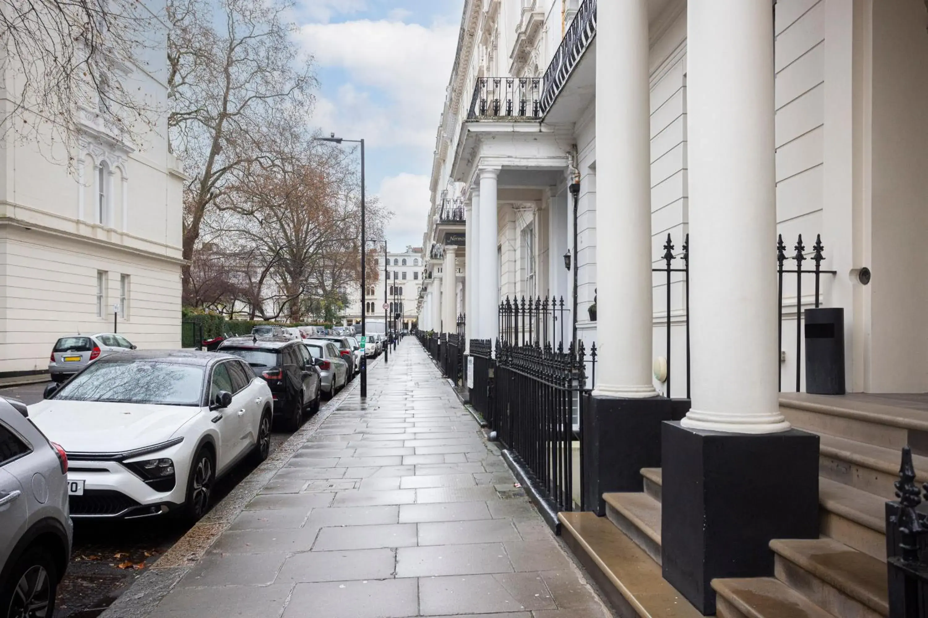 Property building in Space ApartHotel Property building in Space ApartHotel