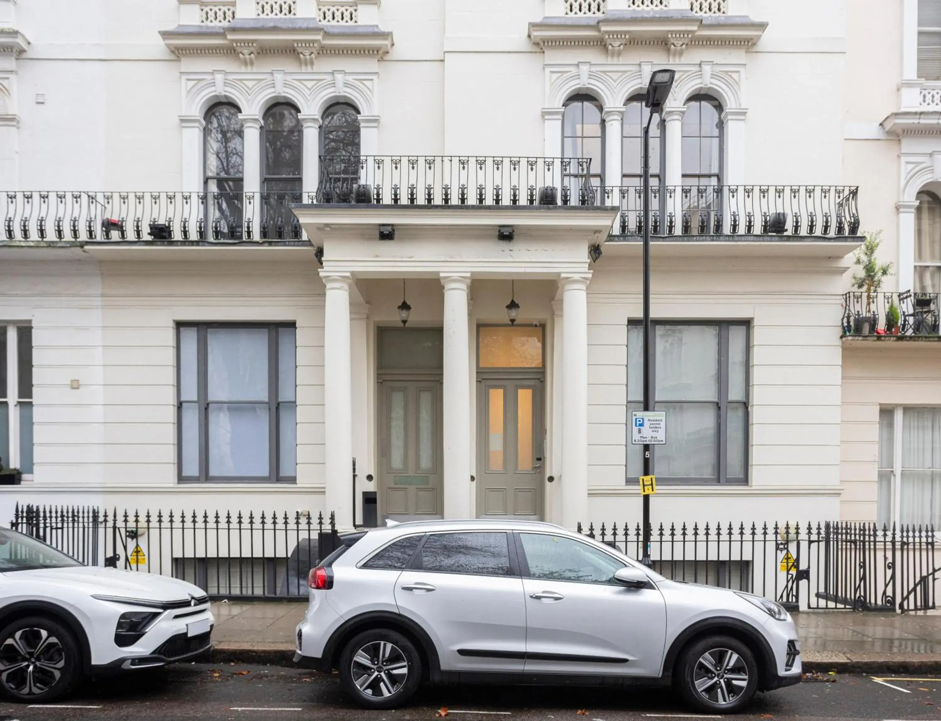 Property building in Space ApartHotel Property building in Space ApartHotel