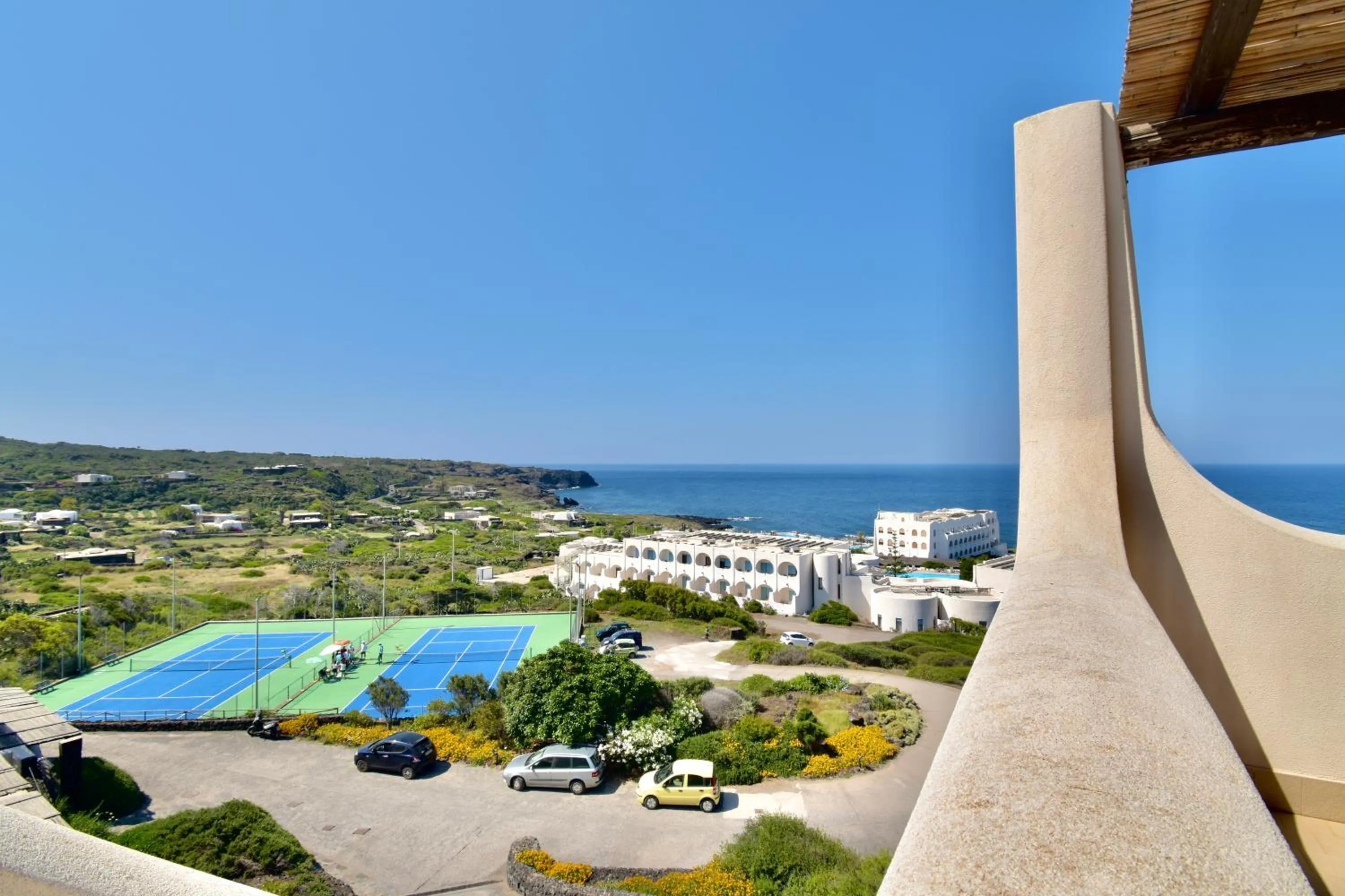 Property building in Kuddie Rosse Eco-Friendly Residence