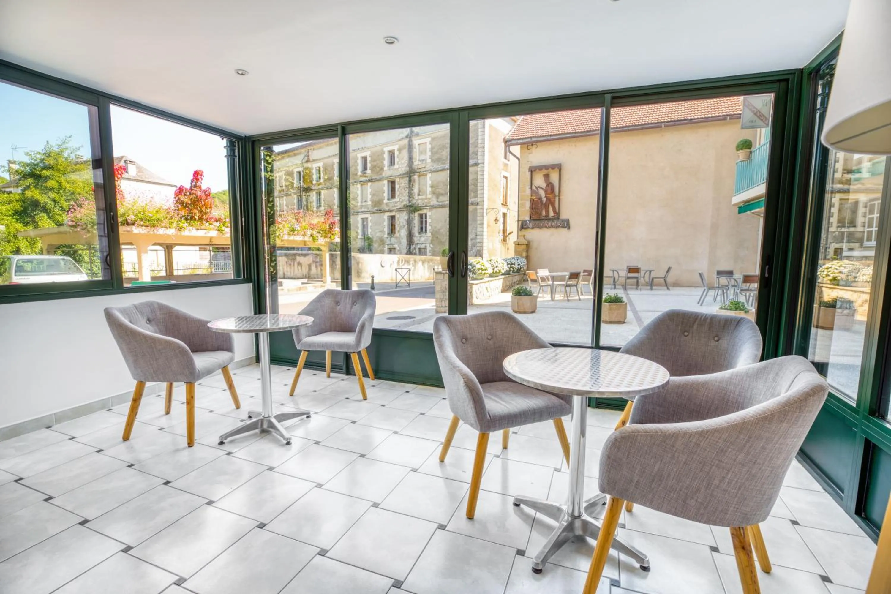 Lounge or bar in Le Quercy