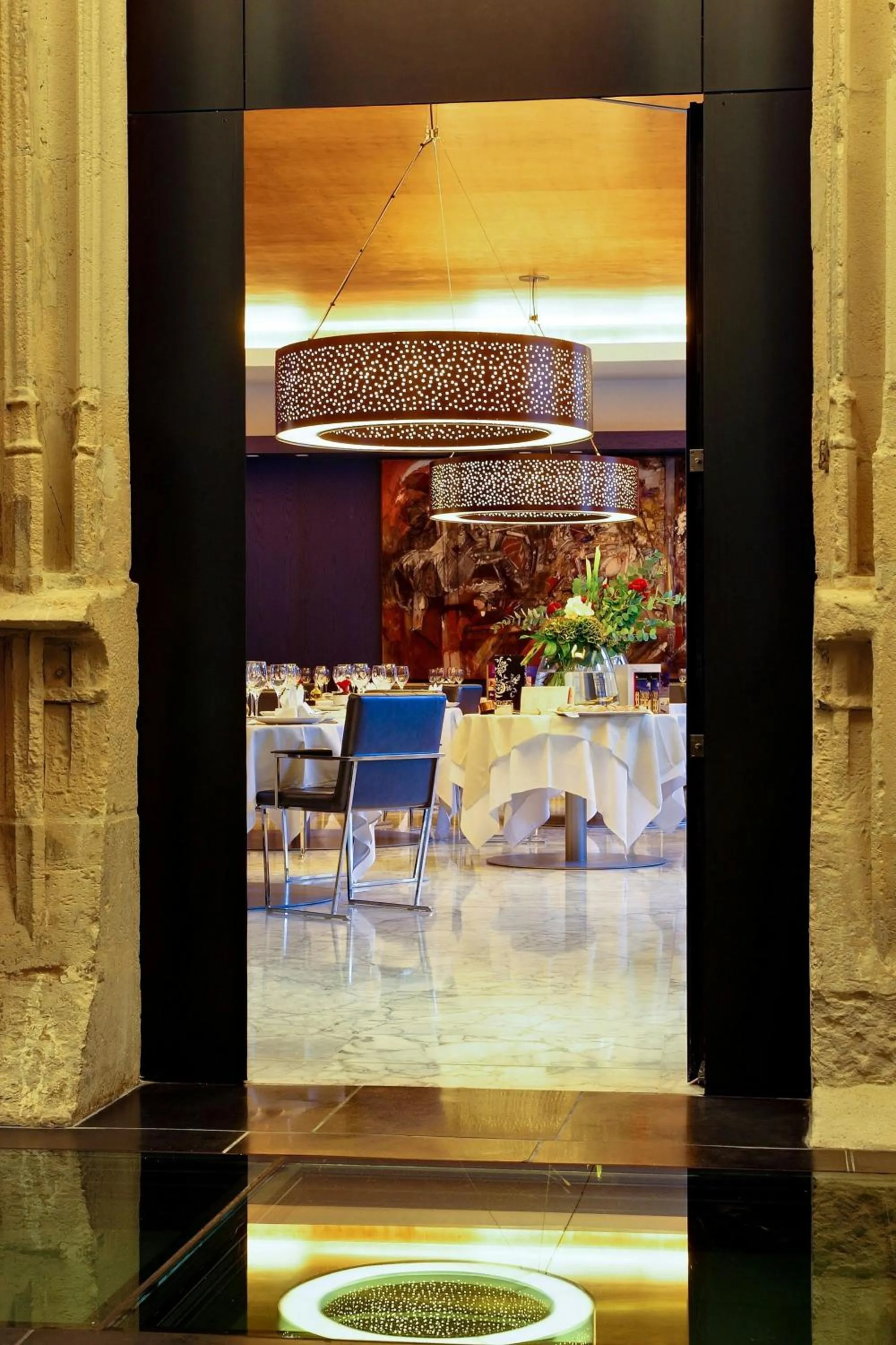 Restaurant/places to eat in Hôtel de Bourgtheroulde, Autograph Collection