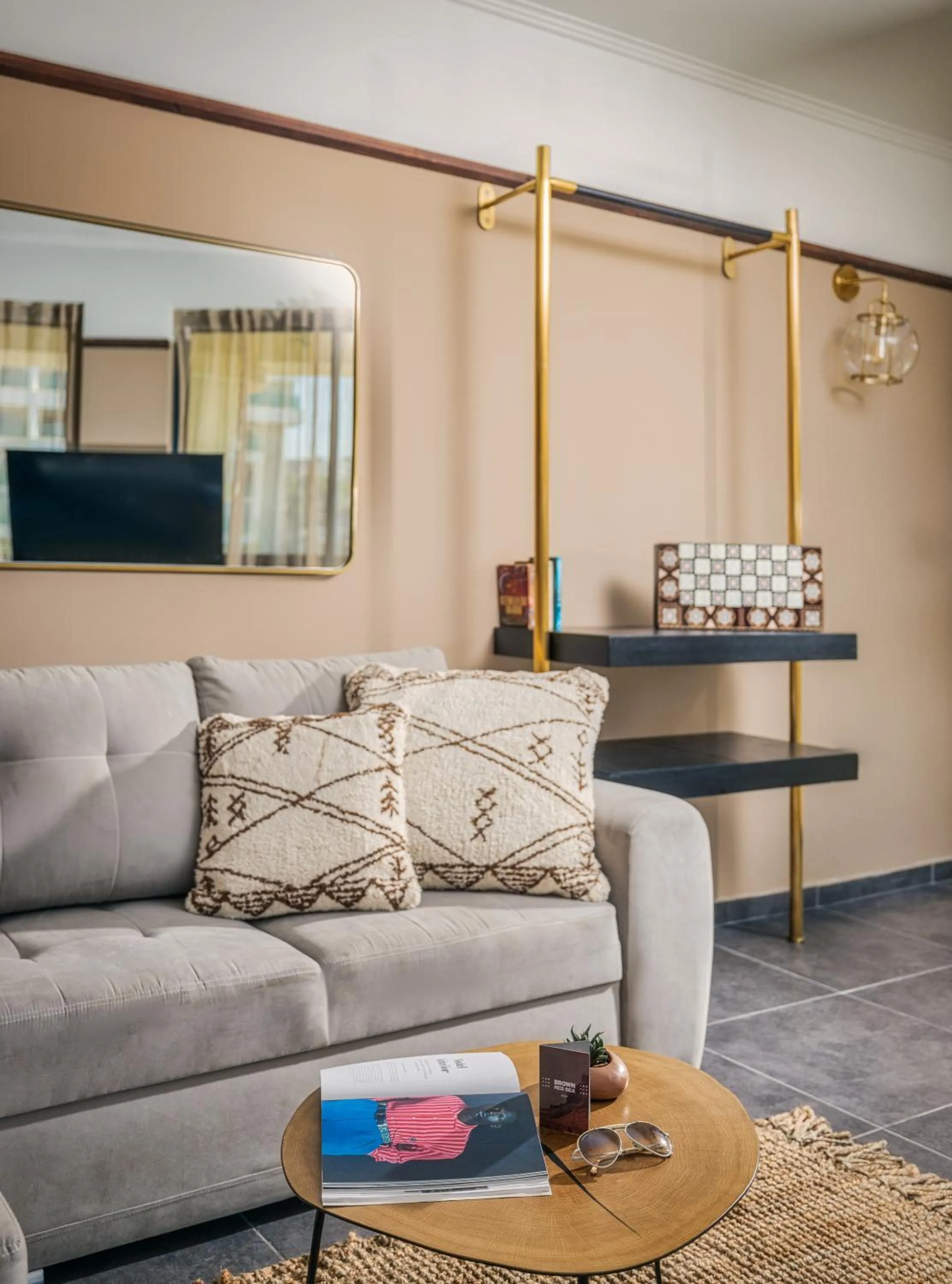 Living room in Brown Red Sea