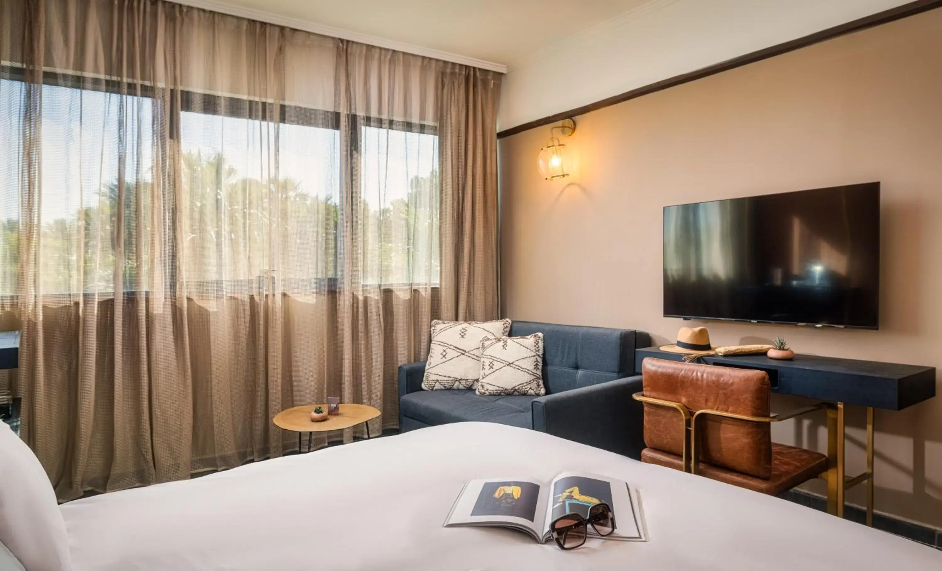 Family Room in Brown Red Sea Family Room in Brown Red Sea