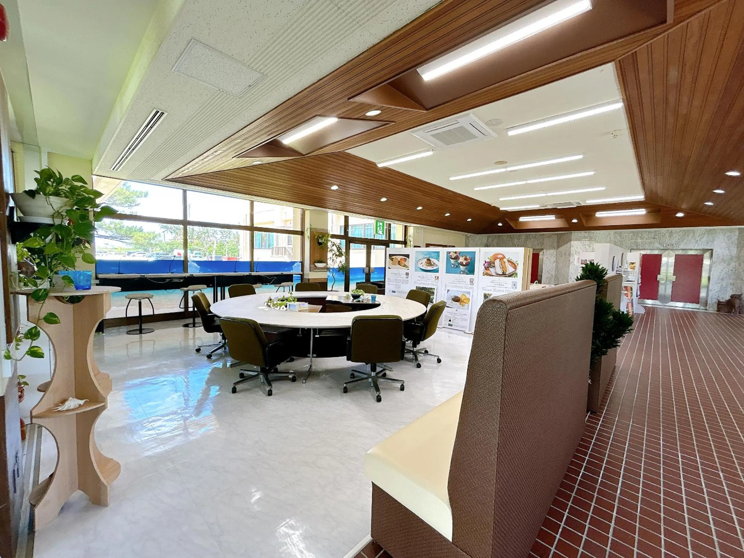 Meeting/conference room in LuLu Manza