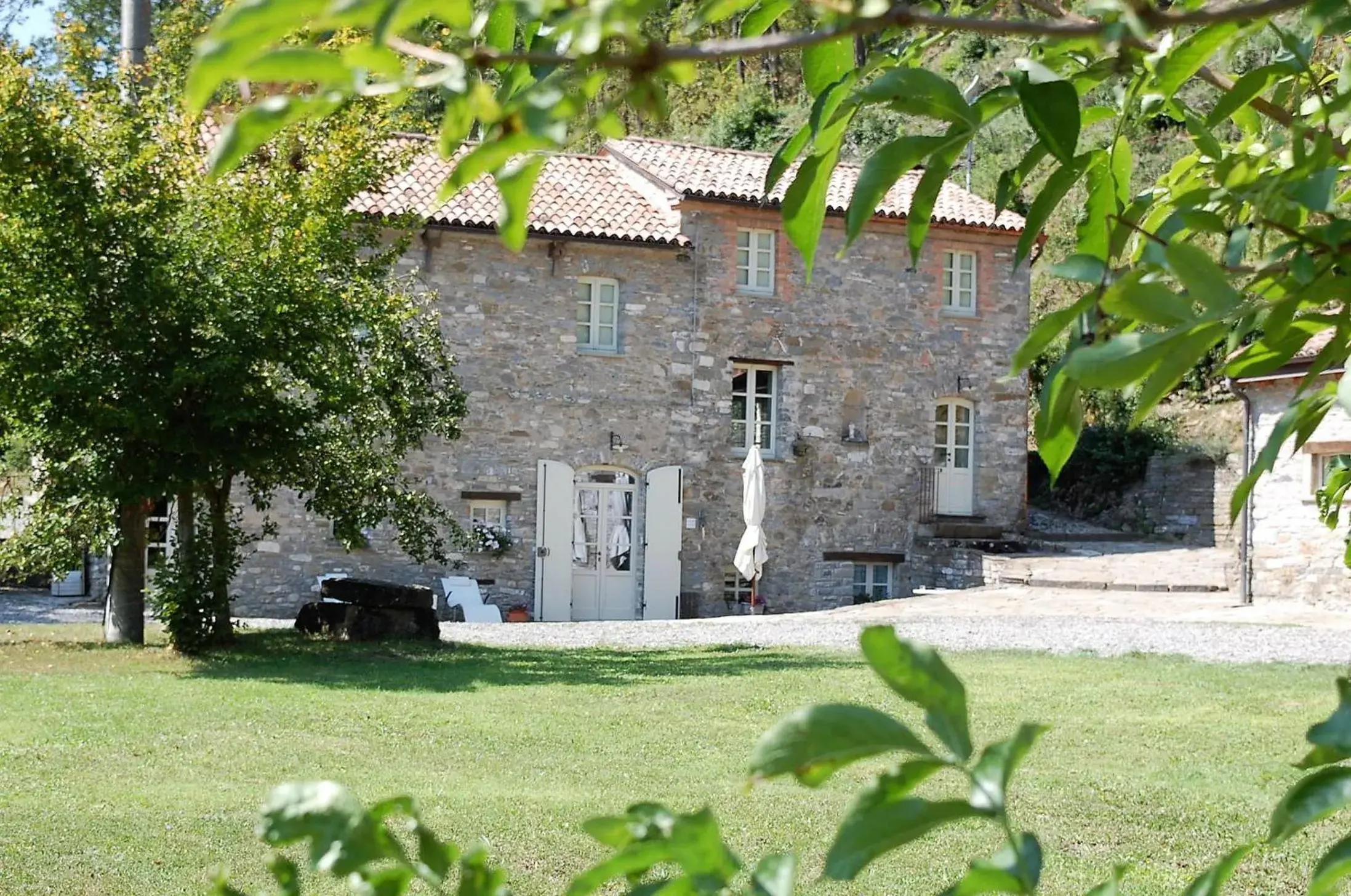 Country-chic b&b, wellness and home restaurant "Il Pozzo e la Macina" Country-chic b&b, wellness and home restaurant "Il Pozzo e la Macina"